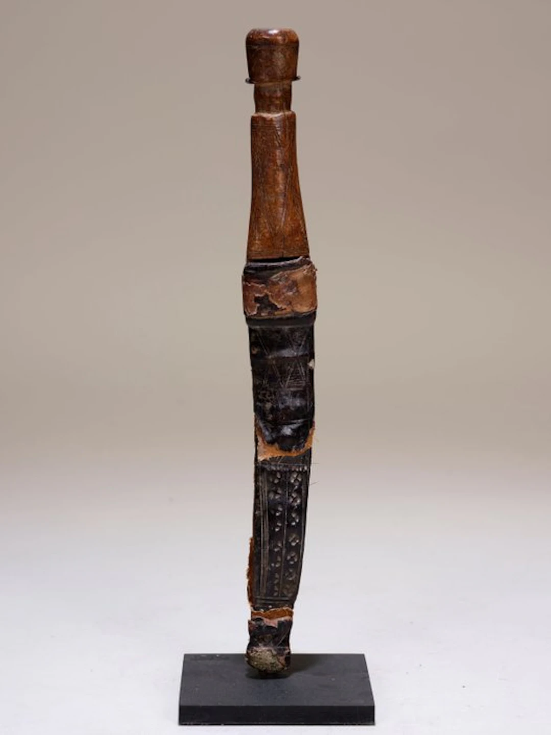Old knife with leather sheath – Dogon – Mali – Wood