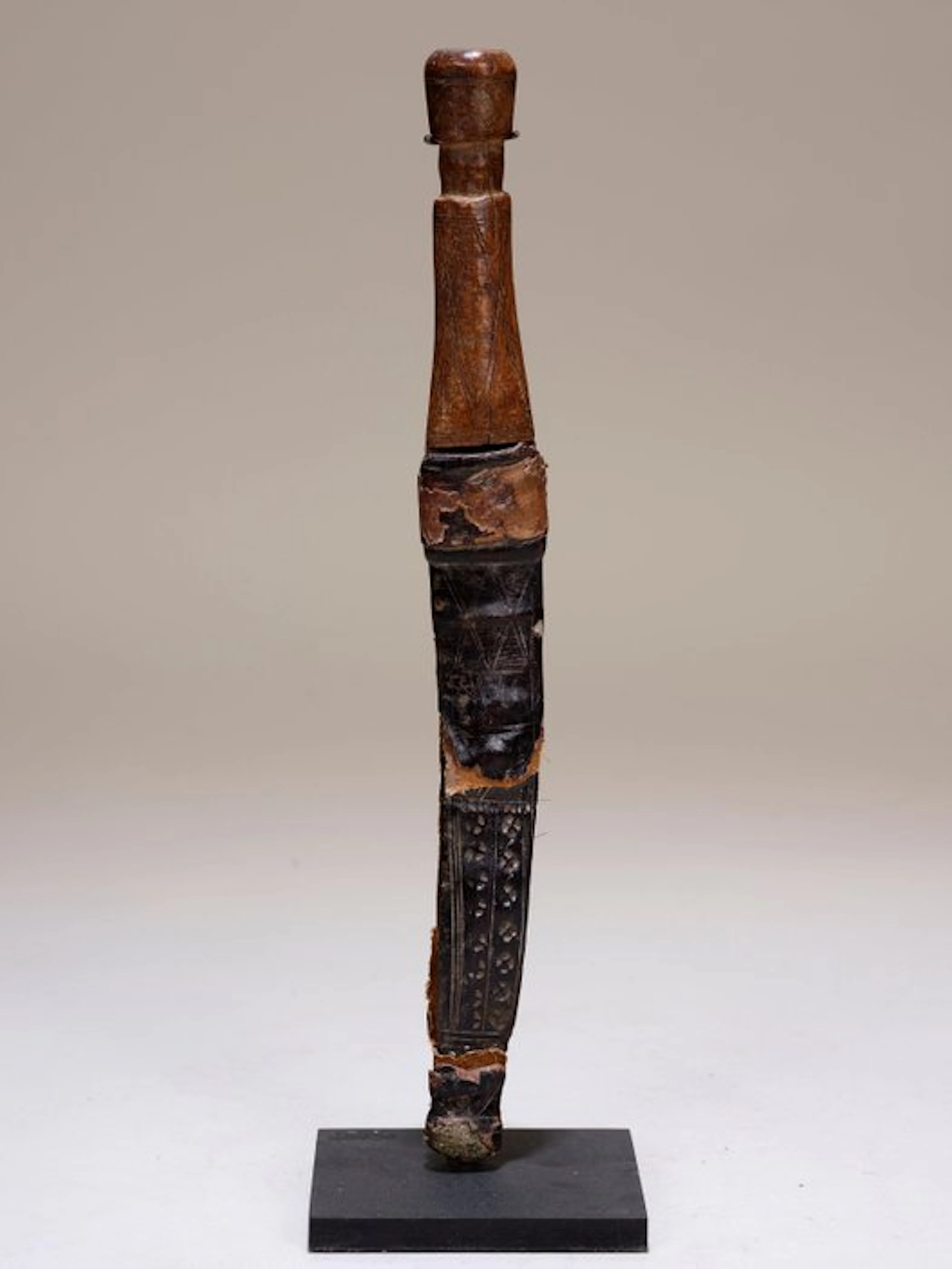 Old knife with leather sheath – Dogon – Mali – Wood