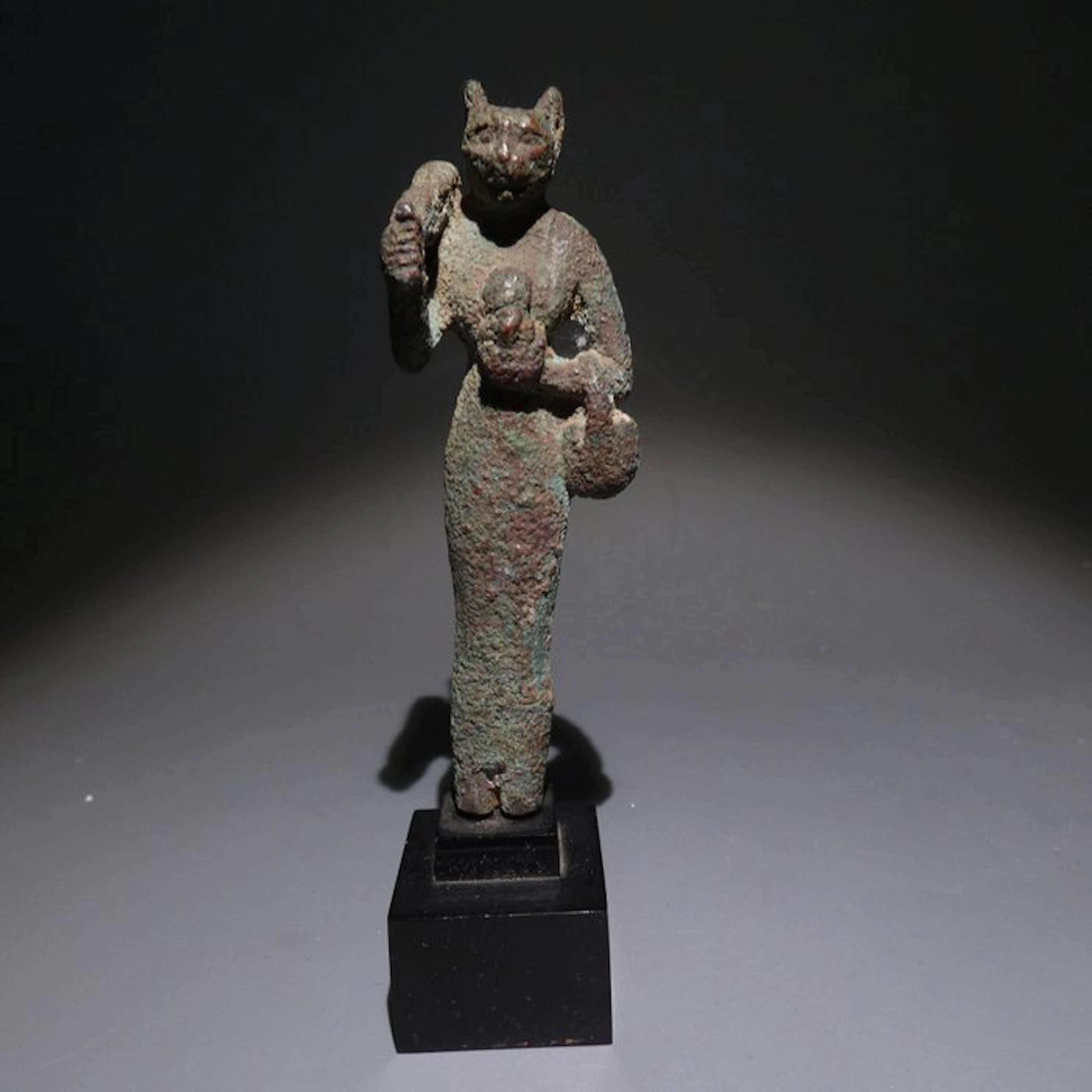Ancient Egyptian Bronze Very nice solid Cat Goddess Bastet deity