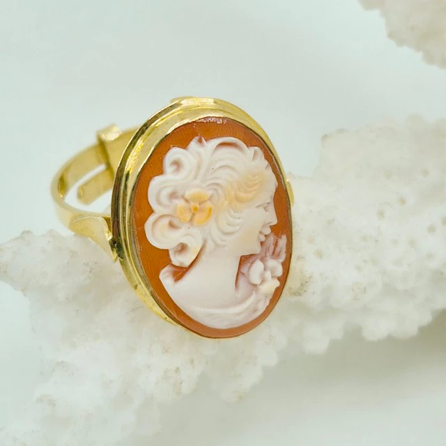 Silver, Gold-plated, No Reserve - Ring - Hand-engraved cameo