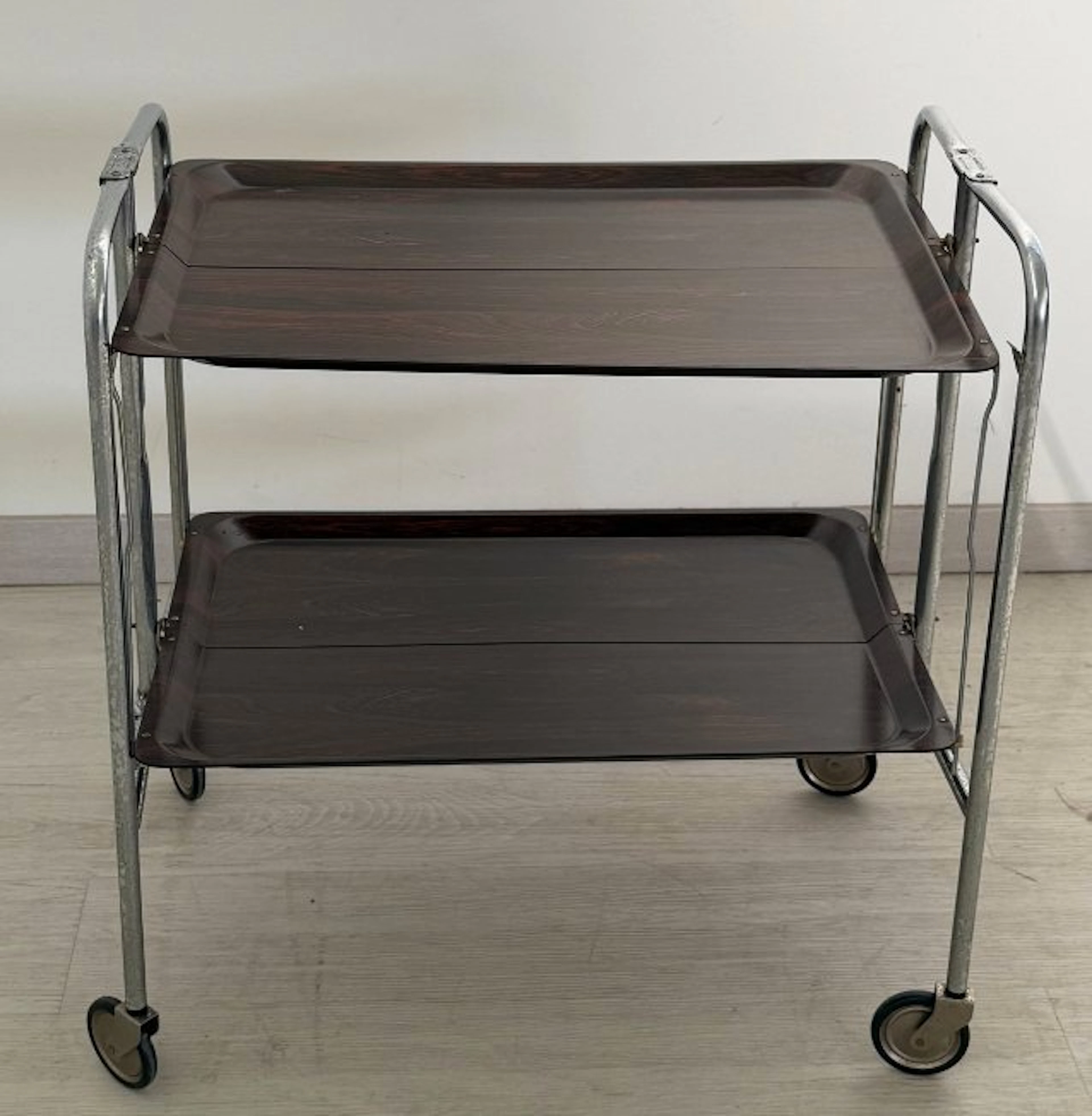 Serving trolley - Steel