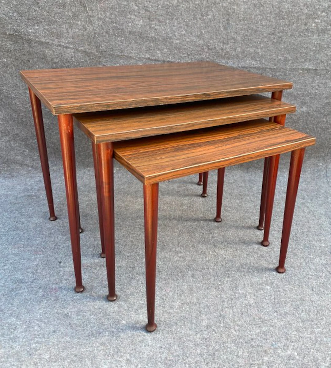 Nesting tables - Wood - Three side tables