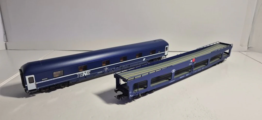 L.S. Models, Roco H0 - 12525, 45075 - Model train wagon (2) - NMBS, ÖBB