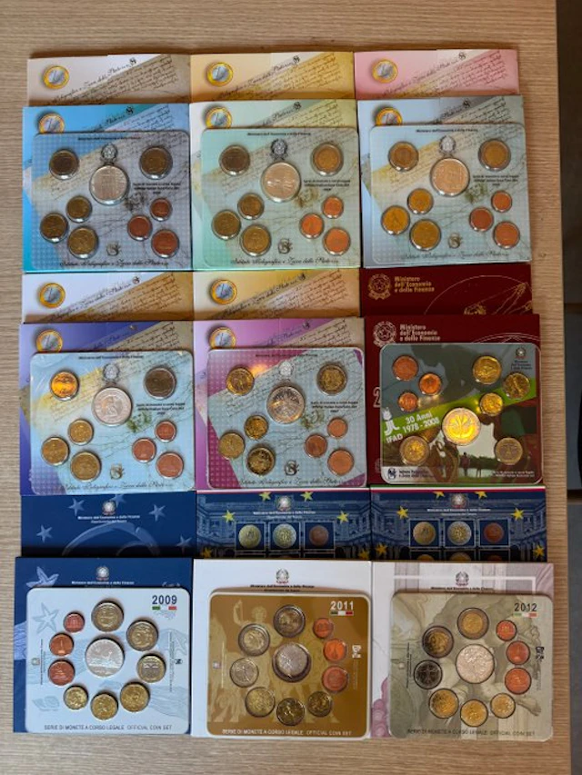 Italy. Year Set (BU) 2003/2012 (18 sets)