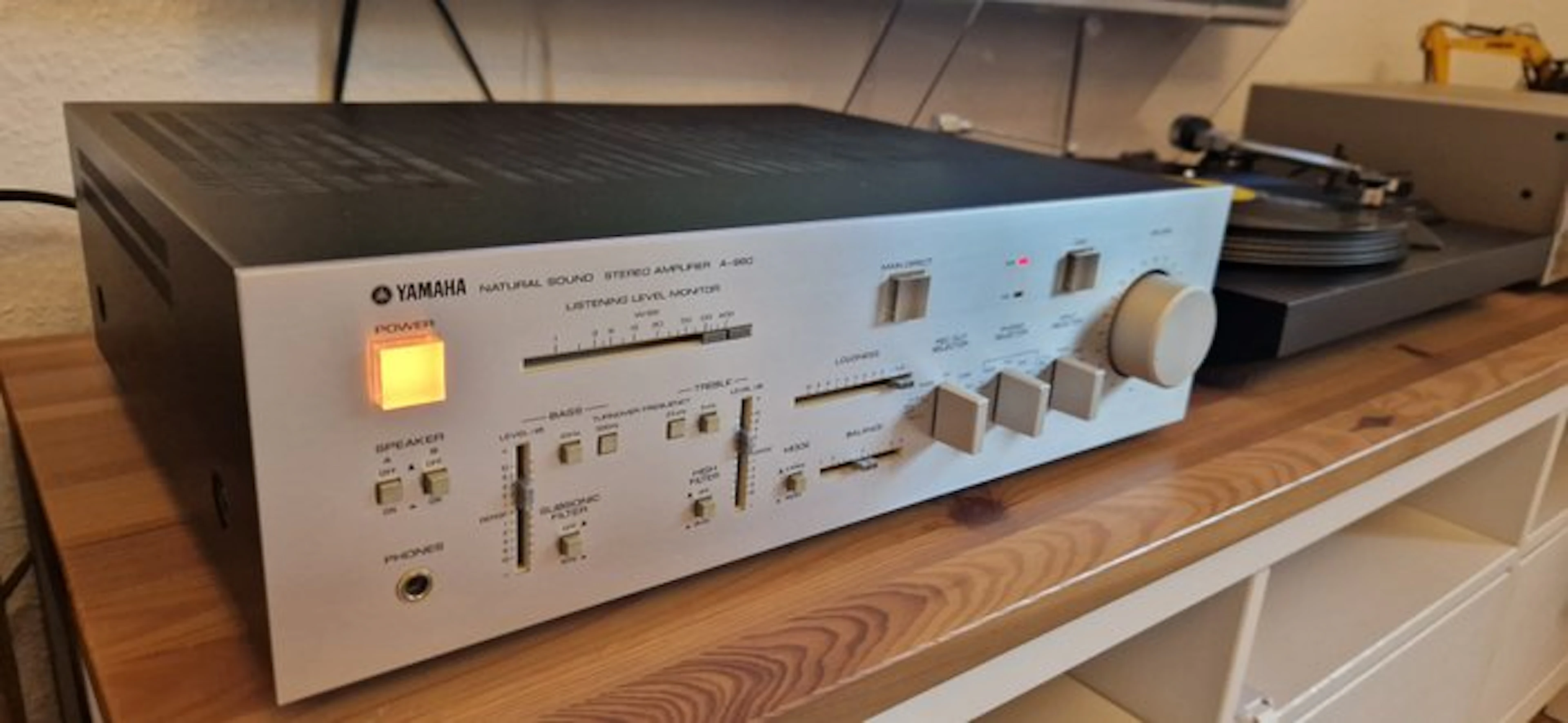 Yamaha - A-960 Solid state stereo amplifier