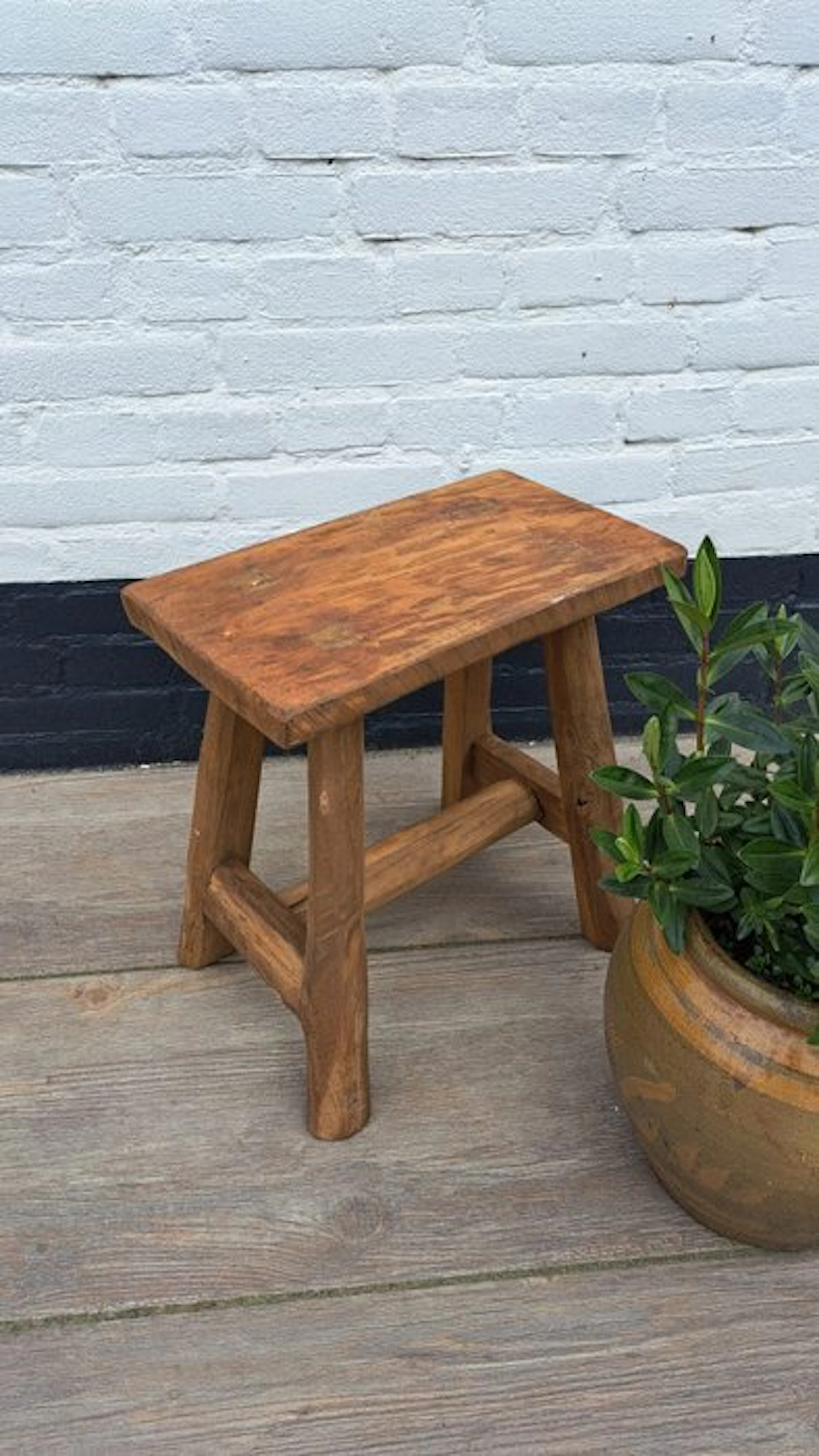 Bench - Teak - Teak wooden bench.