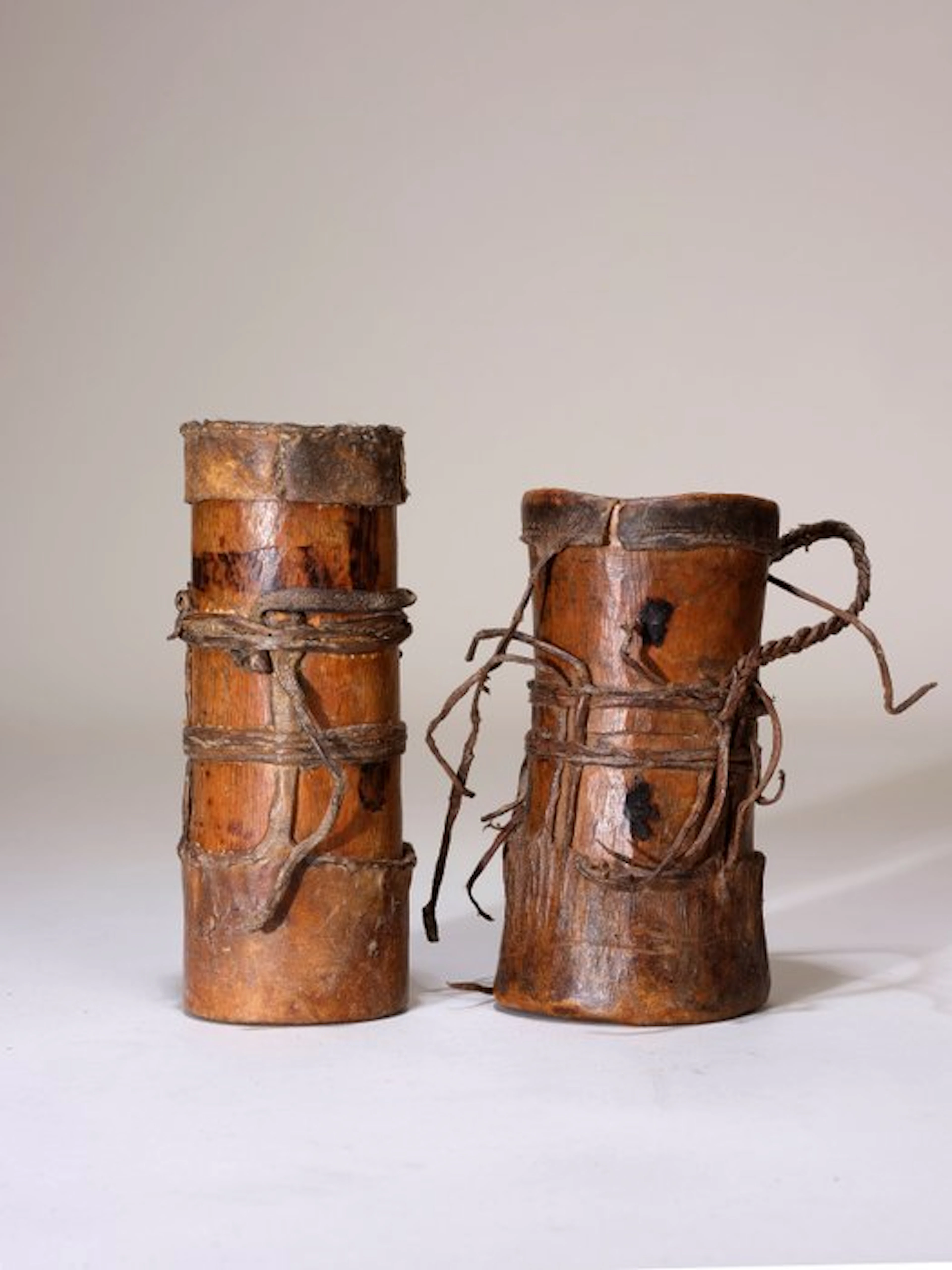Set of two eburi fat containers – Turkana – Kenya – wood