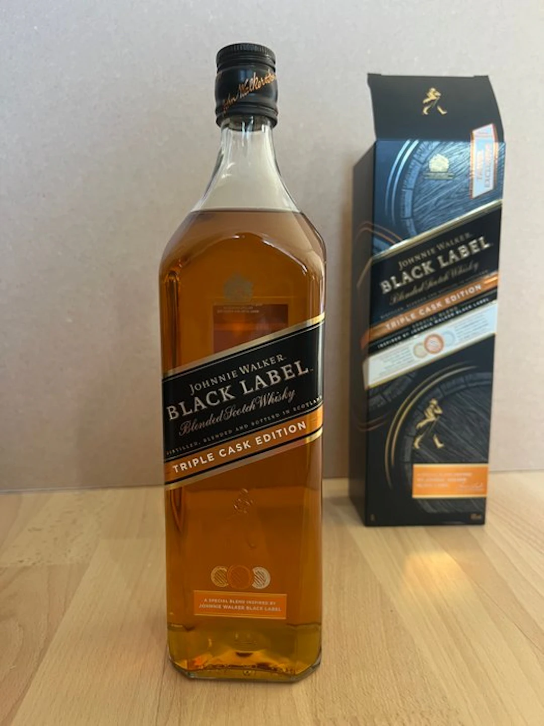 Johnnie Walker Triple Cask Edition - Travel Exclusive - 1 Litre