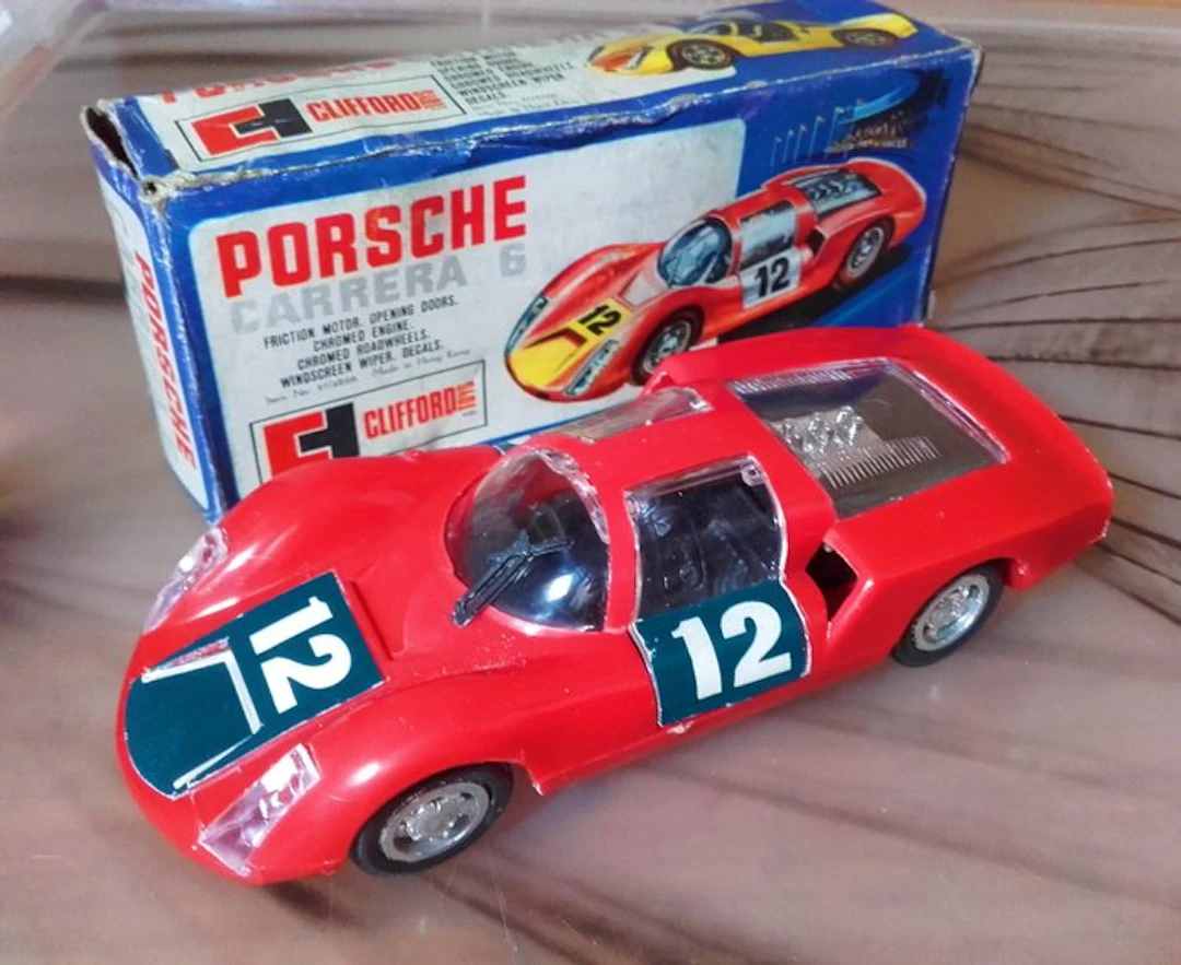 CLIFFORD TOYS Made in HONG KONG VINTAGE 1:36 - Model race...