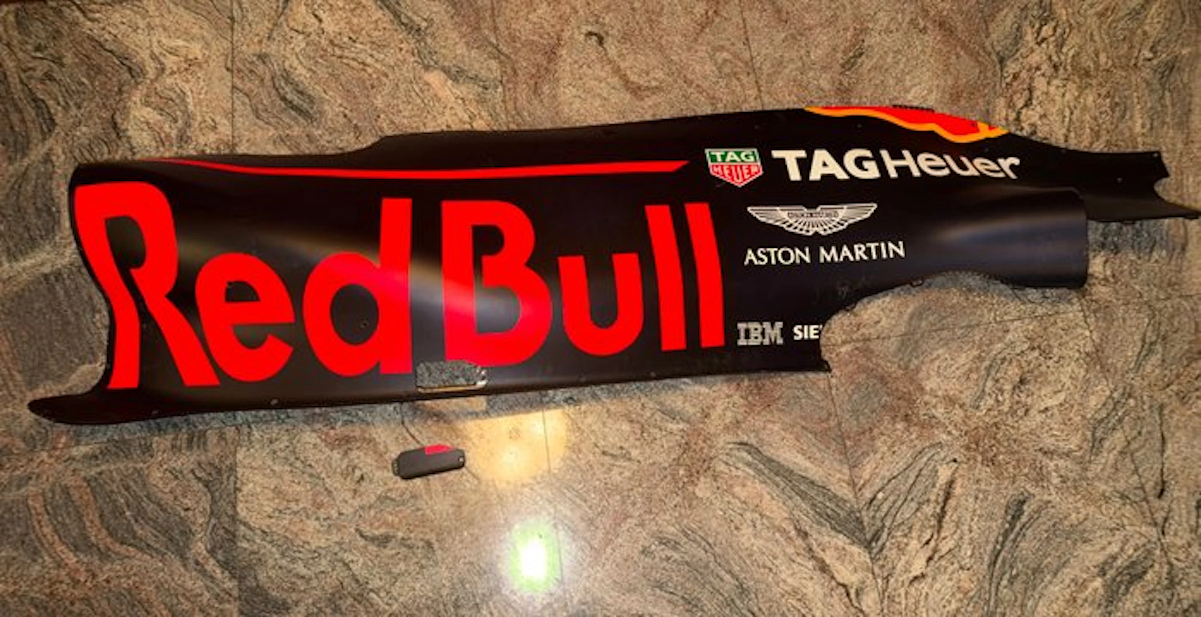 Memorabilia collection - Single-seater side panel (carbon...