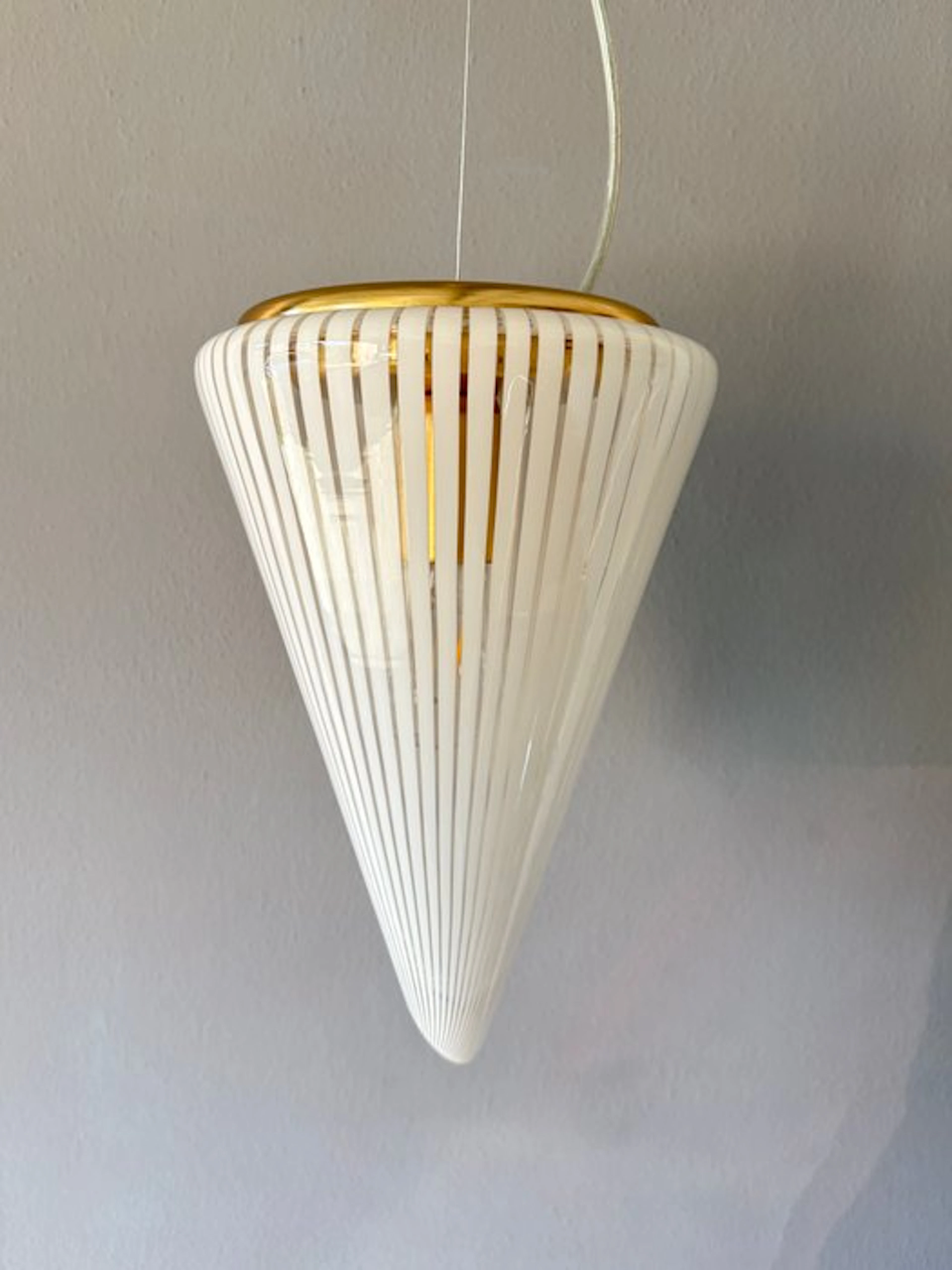 Hanging lamp - Murano glass - Vintage filigree cone lamp