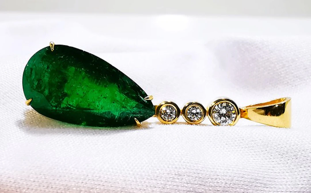 Pendant - 18 kt