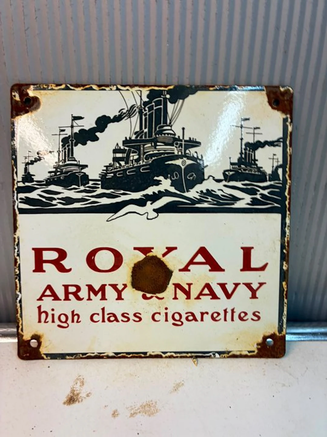 Royal Army & Navy – High Class Cigarettes – Replica Reclamebord - Enamel sign -