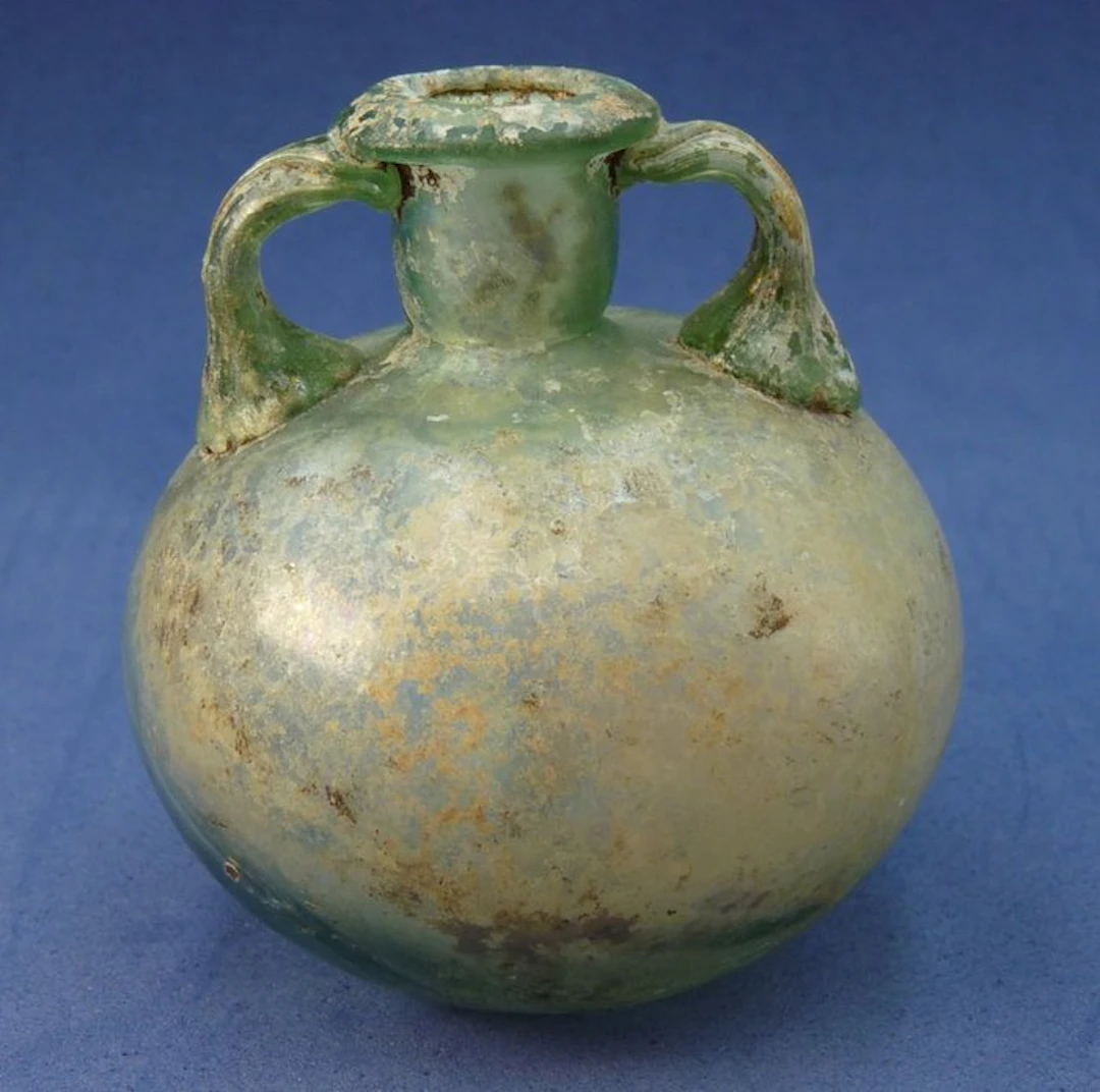 Ancient Roman glass Aryballos (Bath oil bottle) - 73 mm