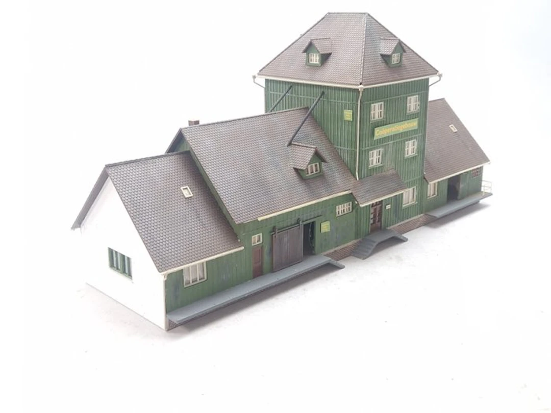 Faller H0 - 191795 - Model train buildings (1)...