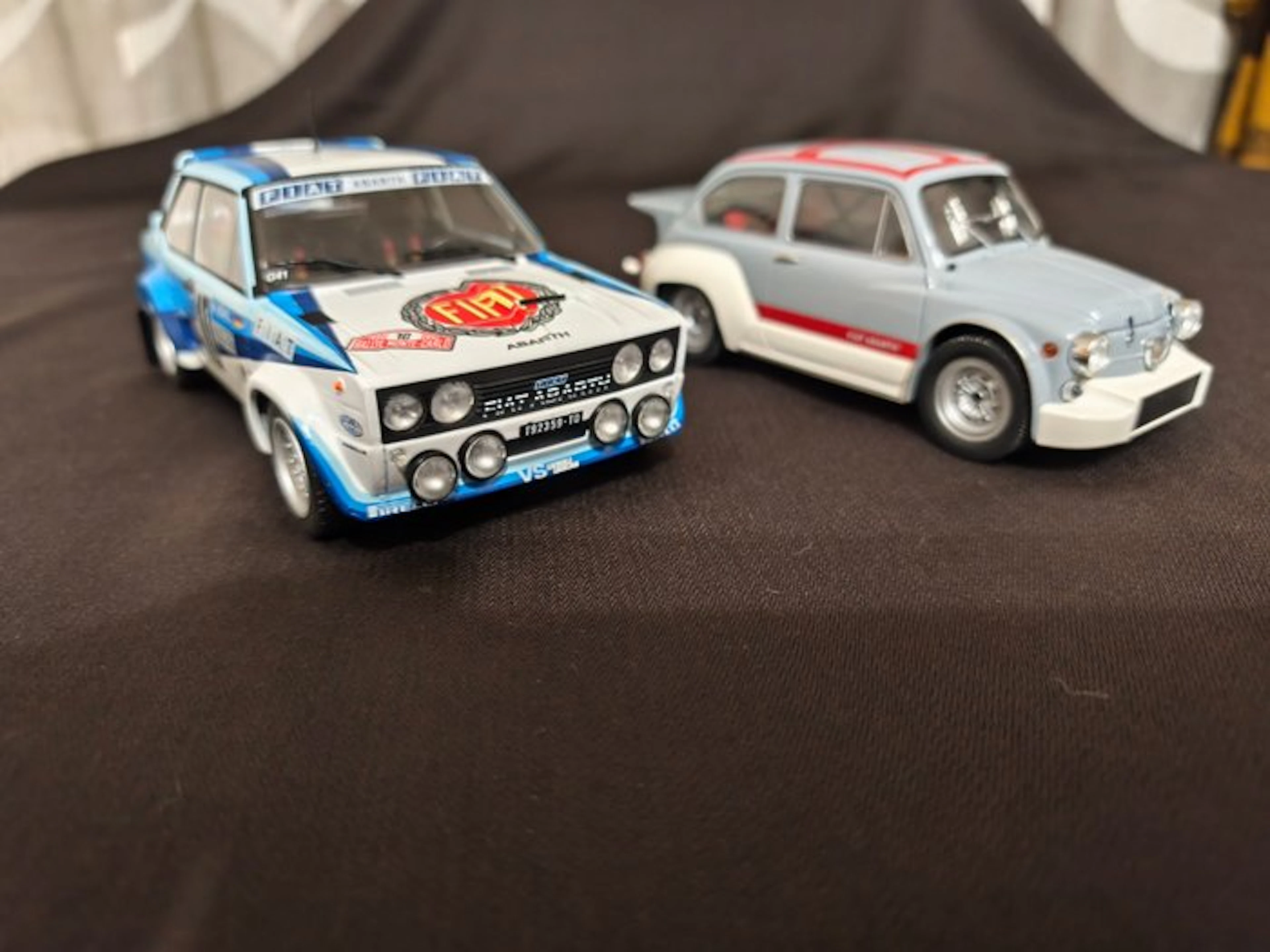 Hachette 1:24 - Model race car (2) - Fiat Abarth 1000 TC...