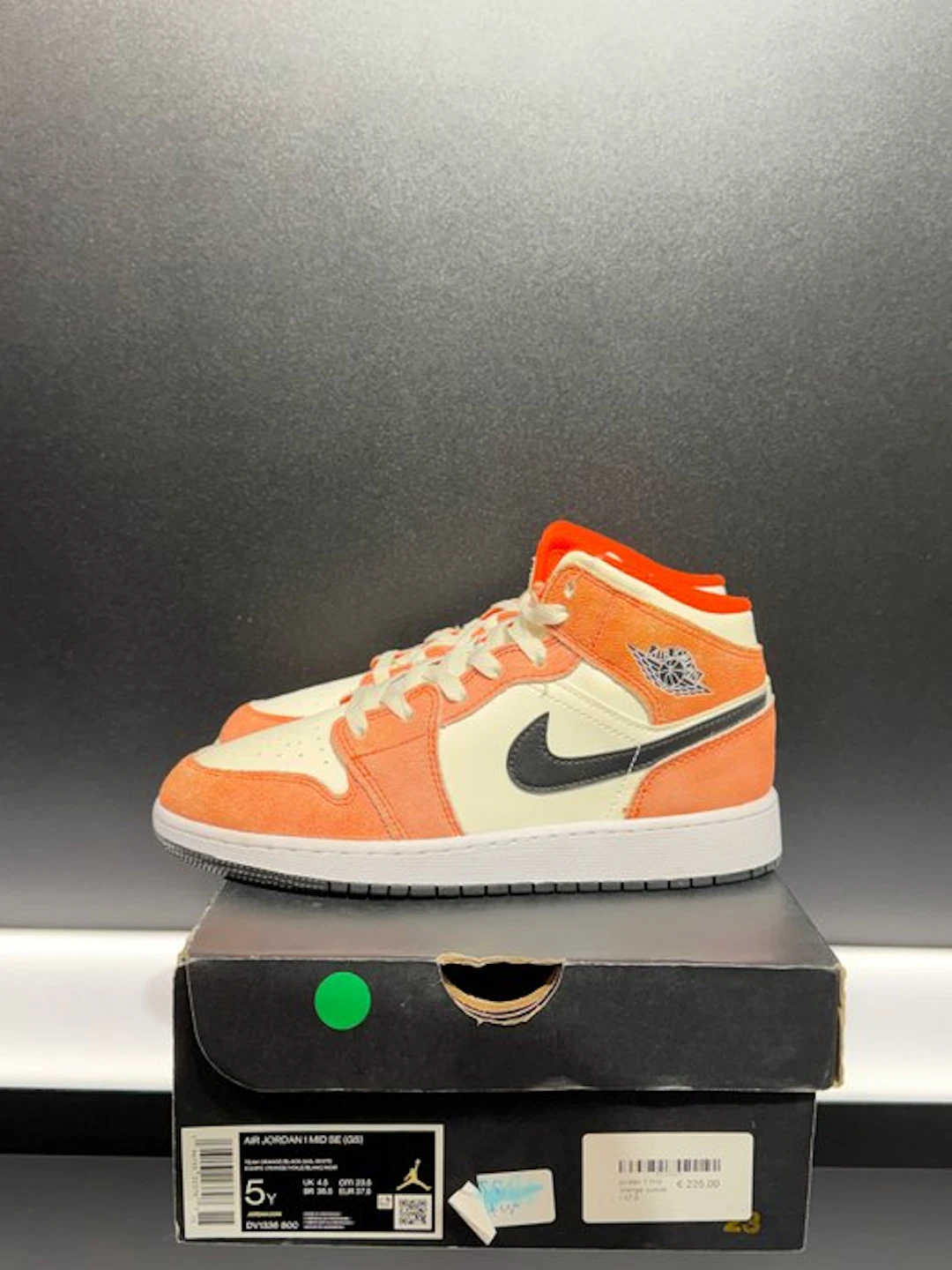 Nike - Air Jordan 1 Mid - Sneakers - Size: EU 37.5 - New with tags