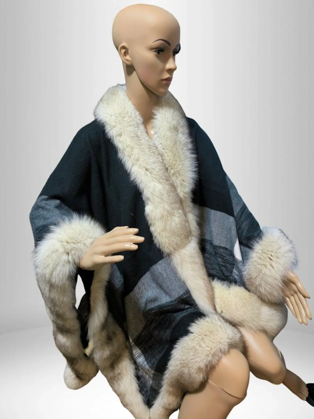 Artisan Furrier - Cape