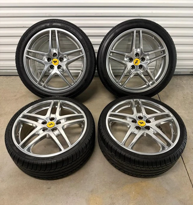 Tyre complete on wheel (4) - Ferrari - After 2000