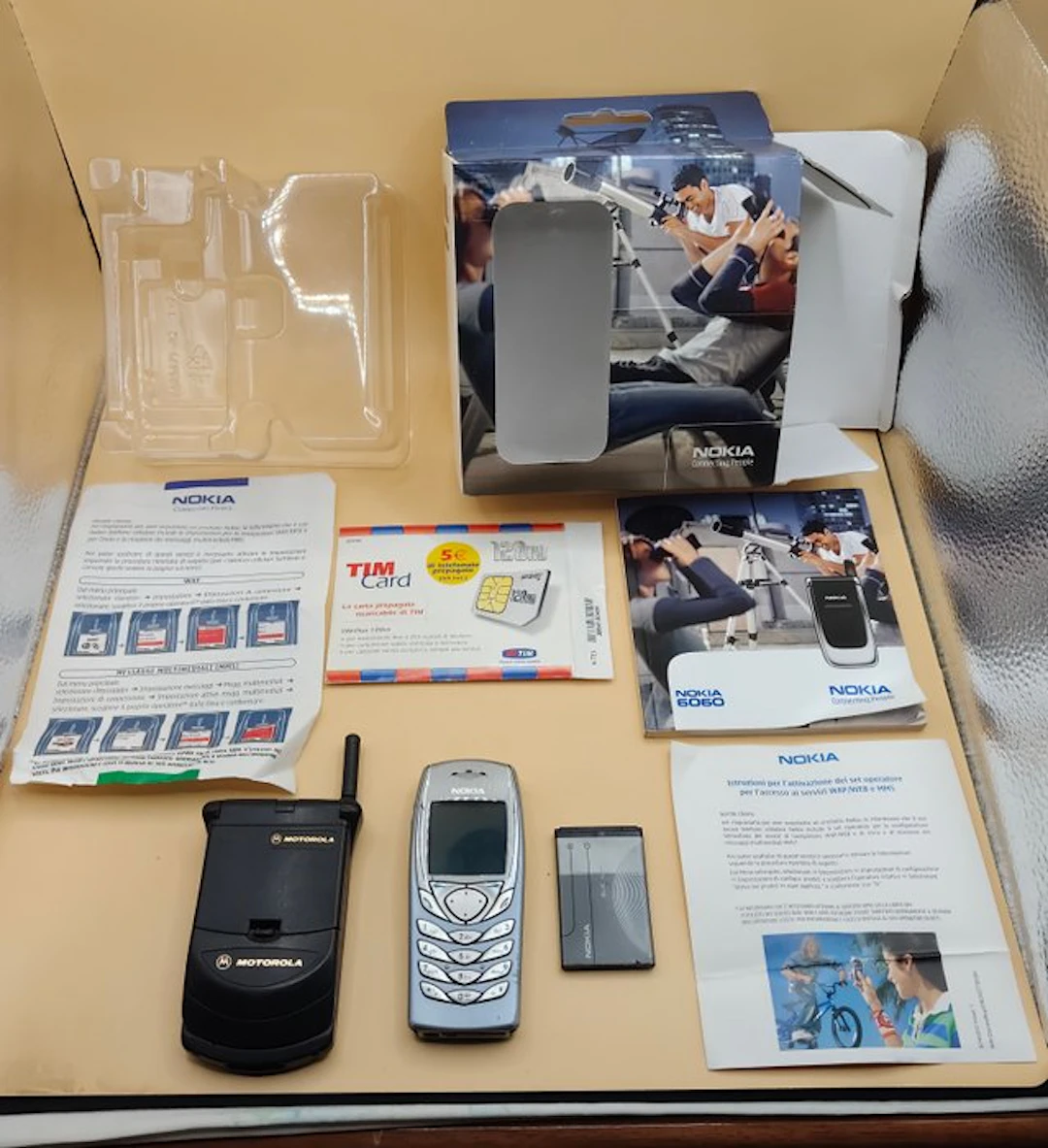 Nokia, Motorola Lotto vintage Nokia 6100 + Motorola StarTAC