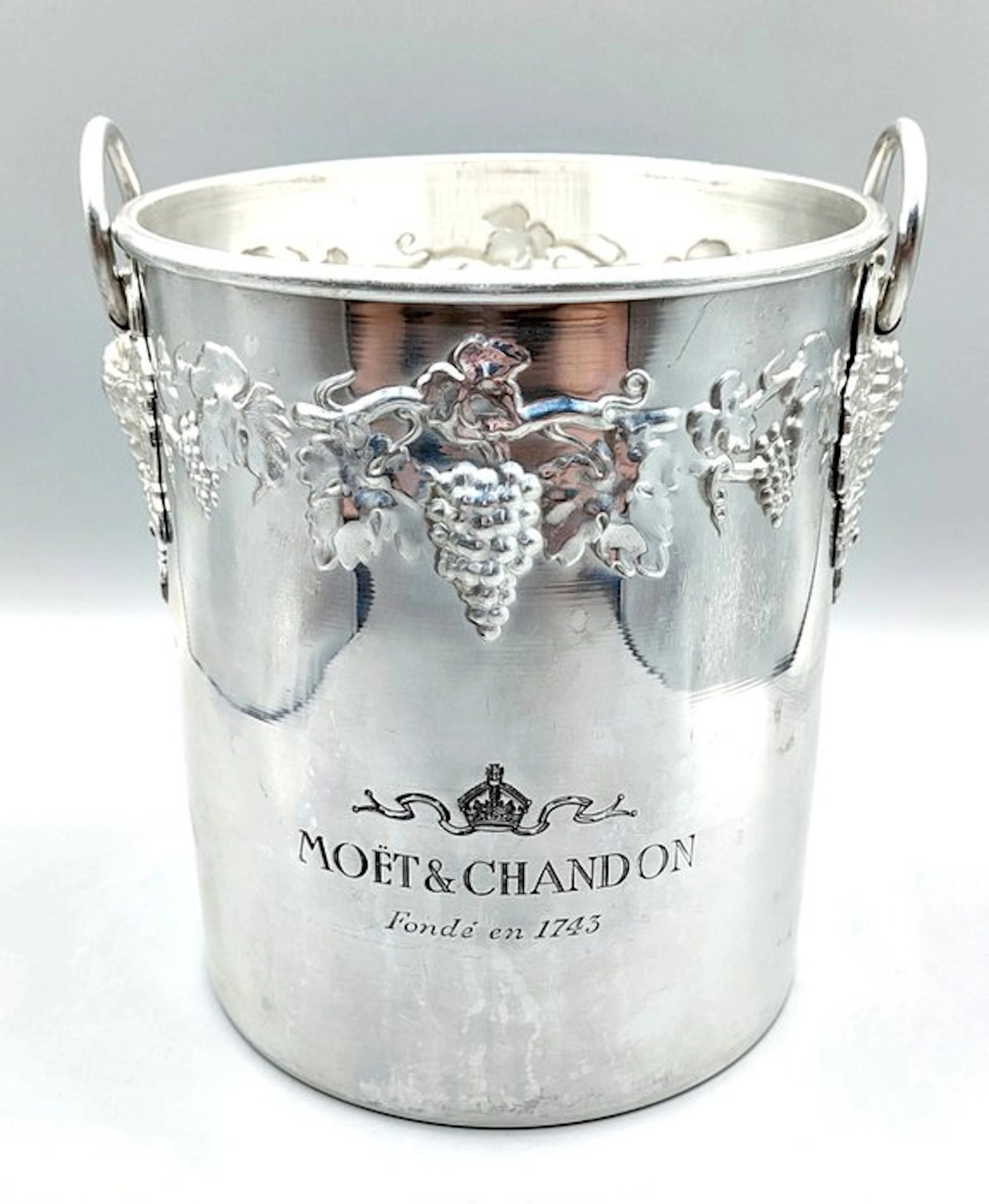 « MOËT & CHANDON – Fondé en 1743 » - Champagne cooler...