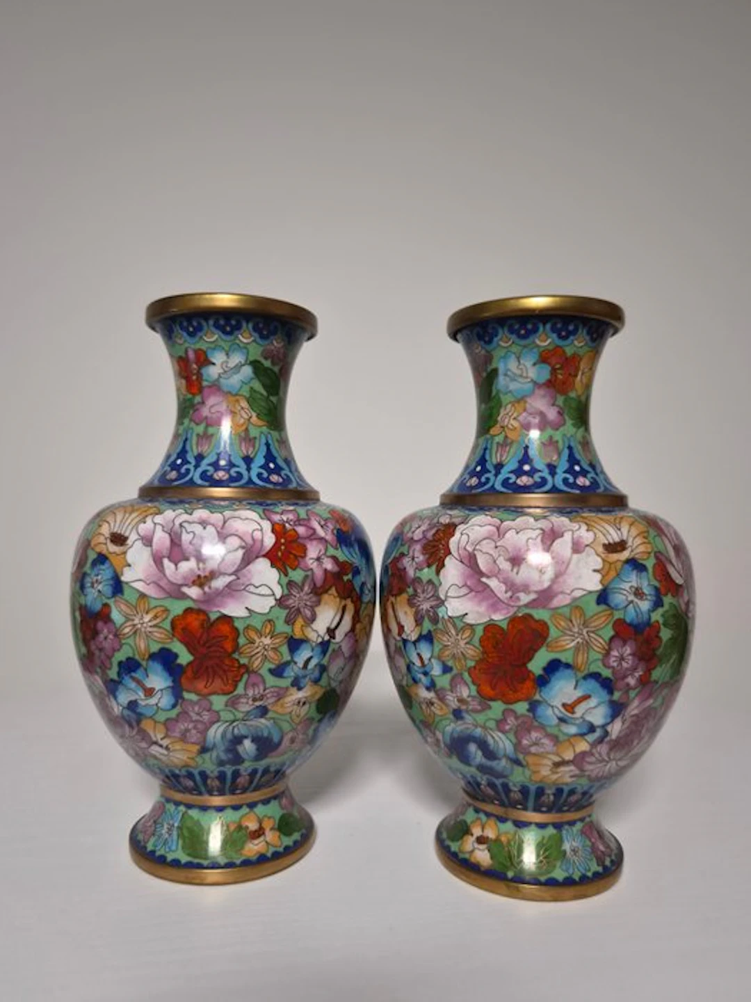 Vase (2) - Pair of Vintage Chinese Cloisonné Vases...