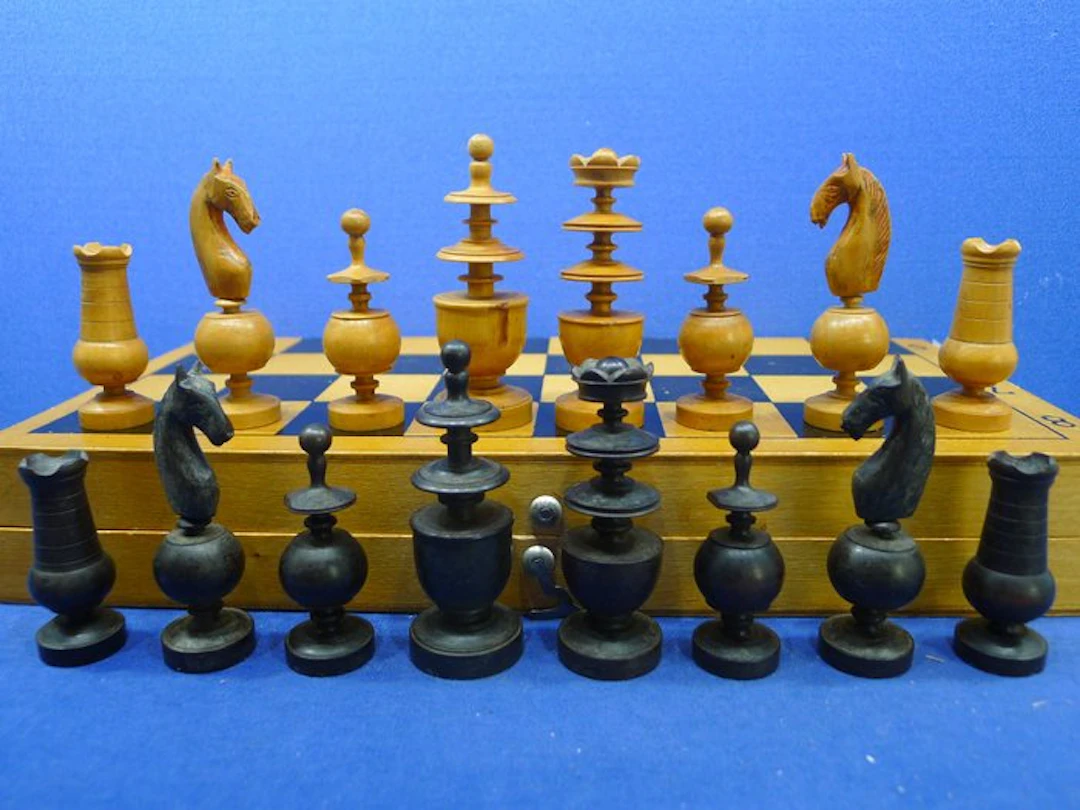 Antique jeu d'échecs Directoire periode restauration...