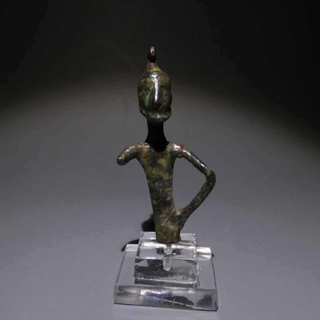 Achaemenid Bronze Important Figure, ex-voto. 5 cm H. 5th century BC.