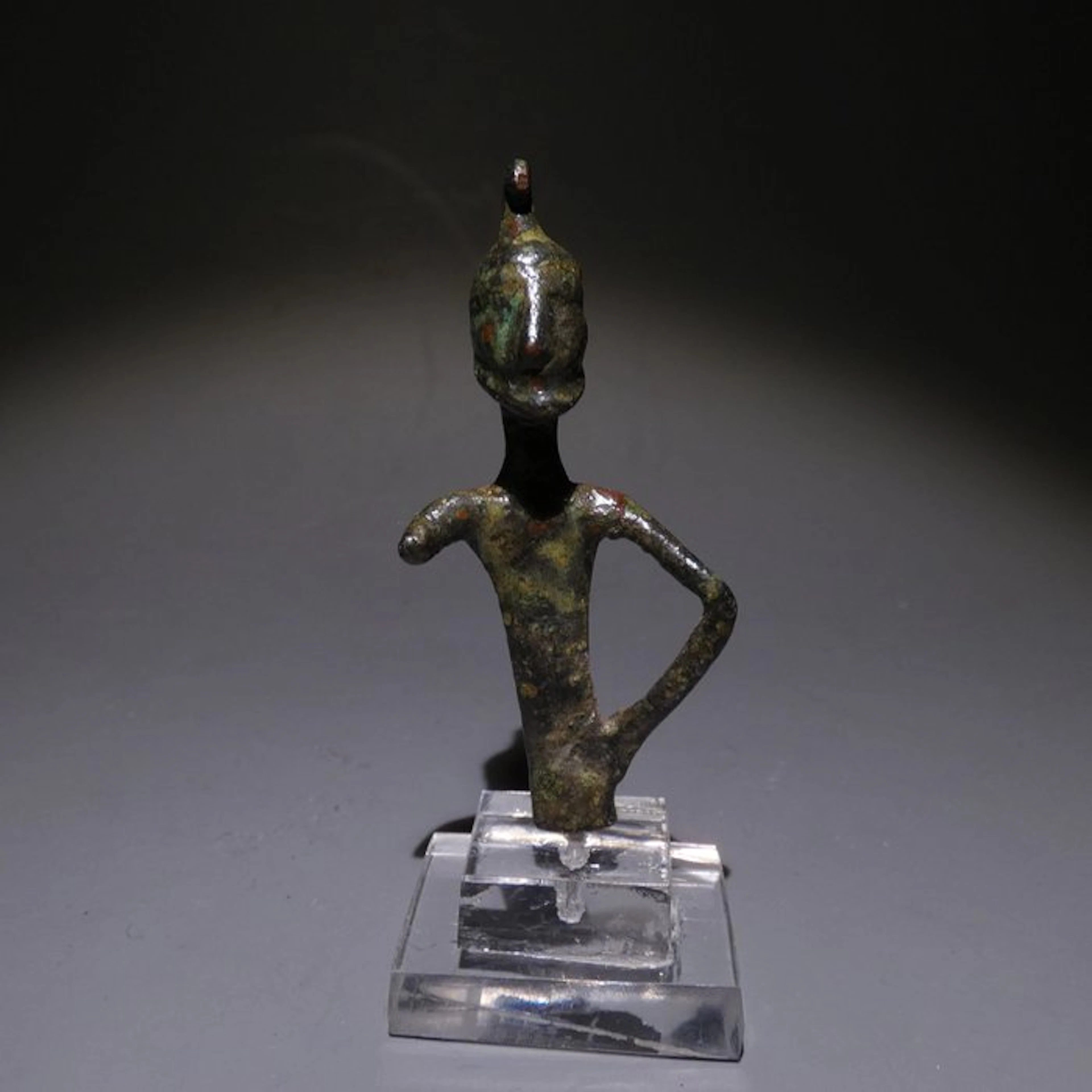 Achaemenid Bronze Important Figure, ex-voto. 5 cm H. 5th century BC.