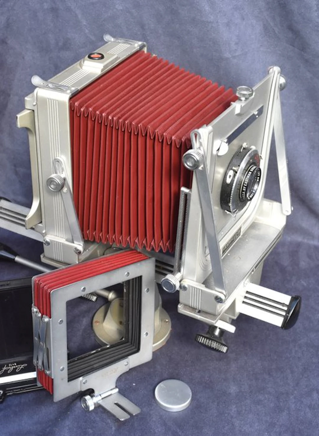 Graflex Graphic View + Kodak Ektar 203mm | Analogue camera