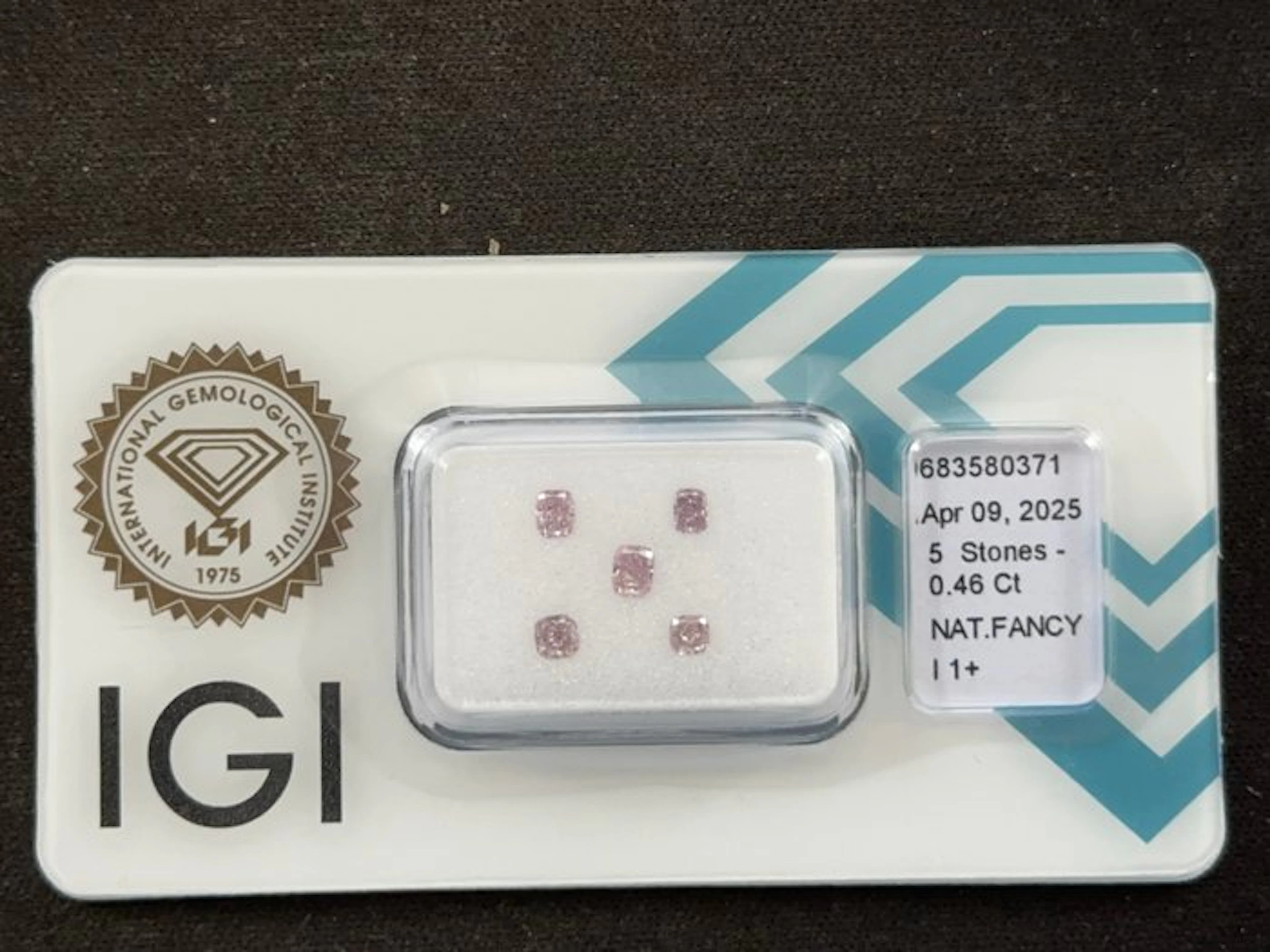 5 pcs Diamond (Natural coloured) - 0.46 ct - Cushion...