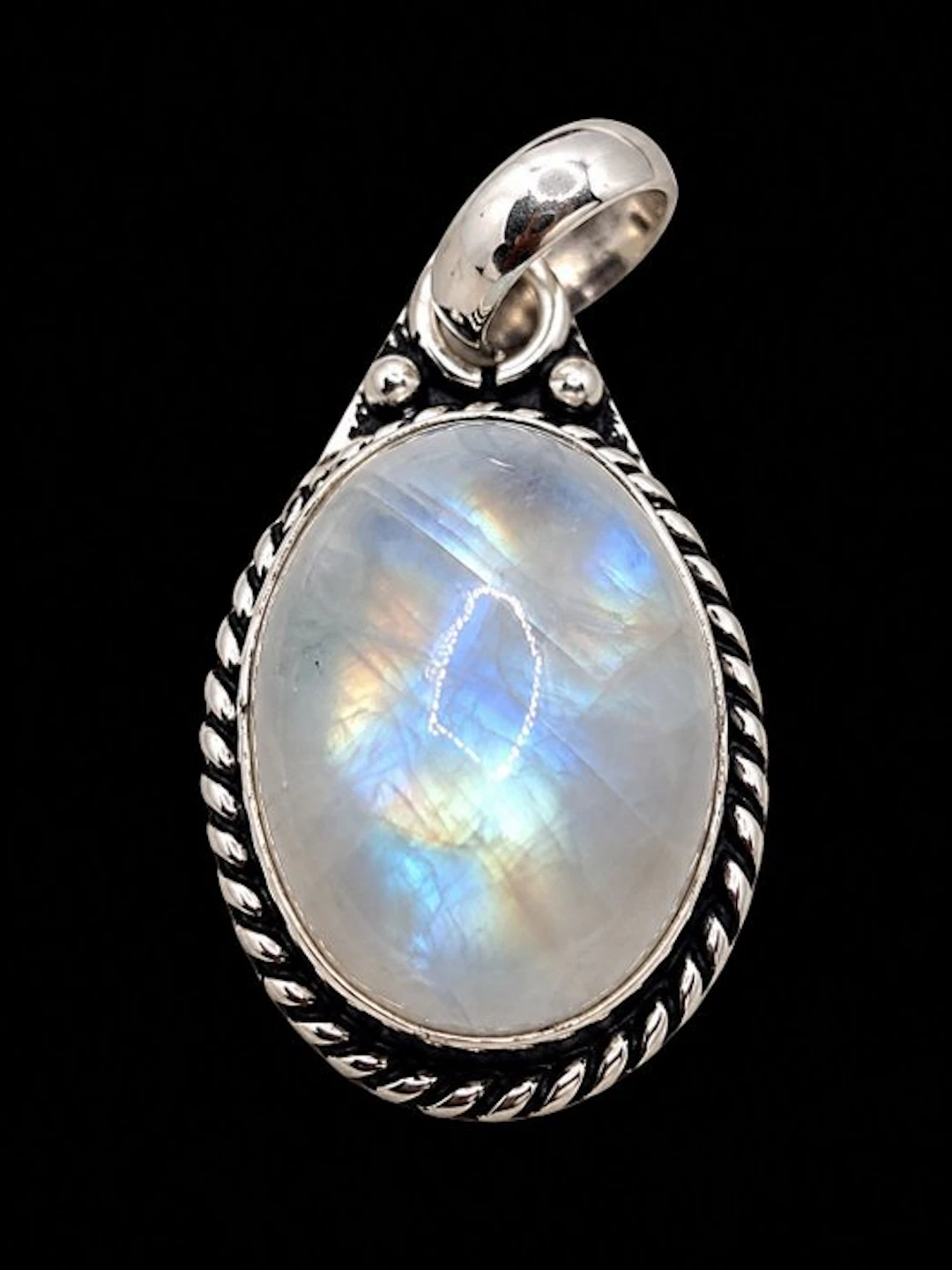 Exquisite top-quality natural Moonstone pendant - Set in...