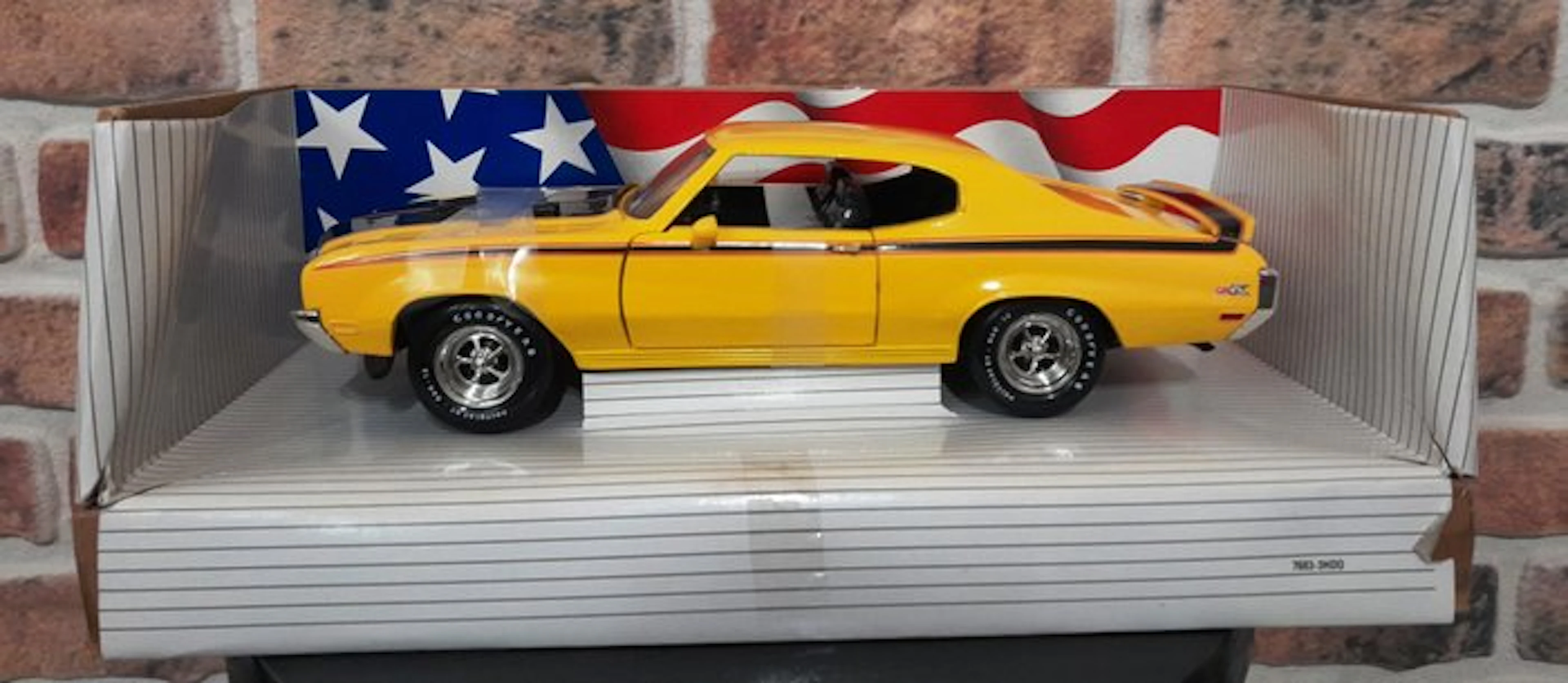Ertl 1:18 - Model car - Buick GSX (1970)