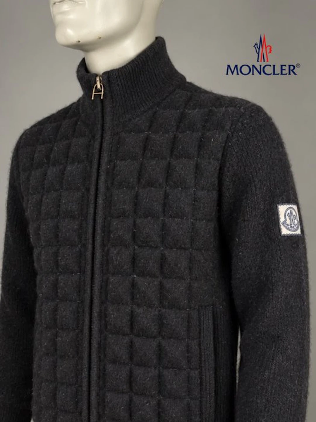 Moncler Gamme Bleu 100%Cashmere - Down jacket