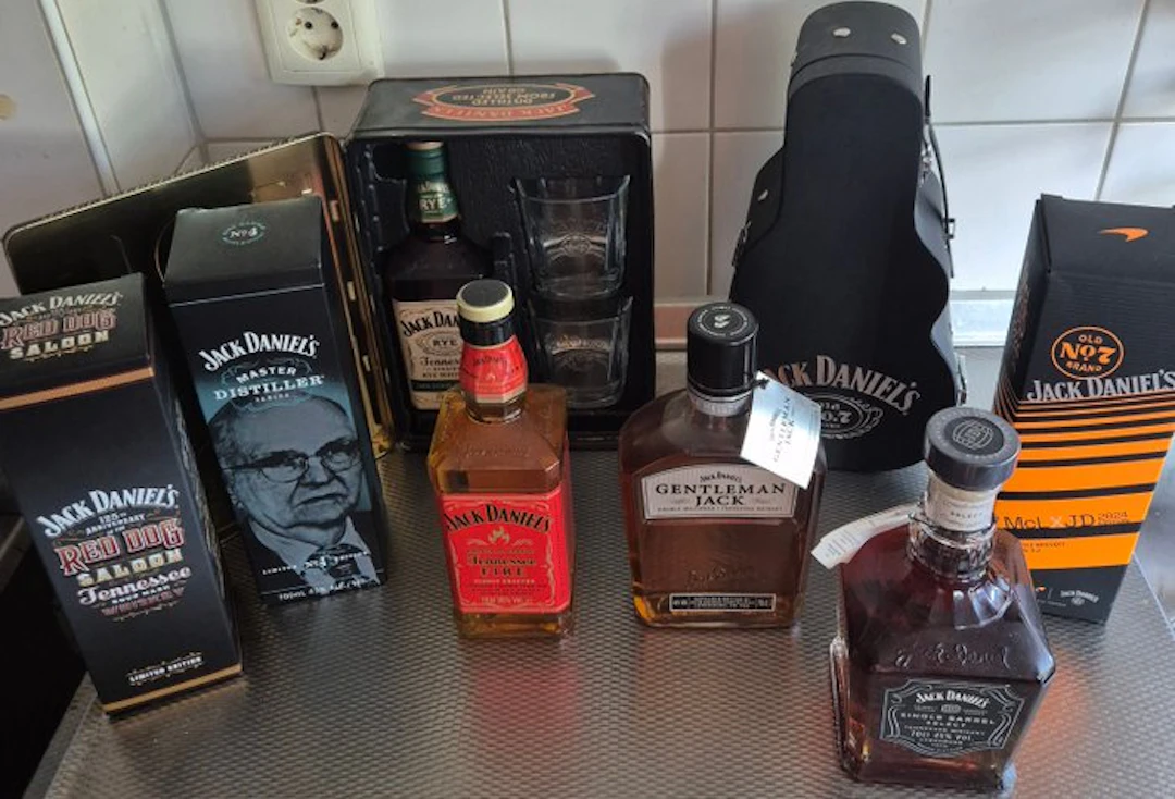 Jack Daniel's Various releases - see description - 70cl - 8 bottles