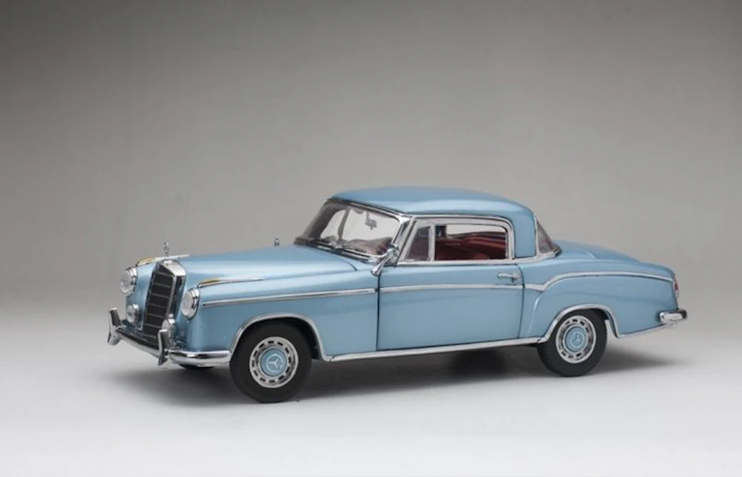 Sunstar 1:18 - Model coupé - Mercedes-Benz 220SE Hard Top...