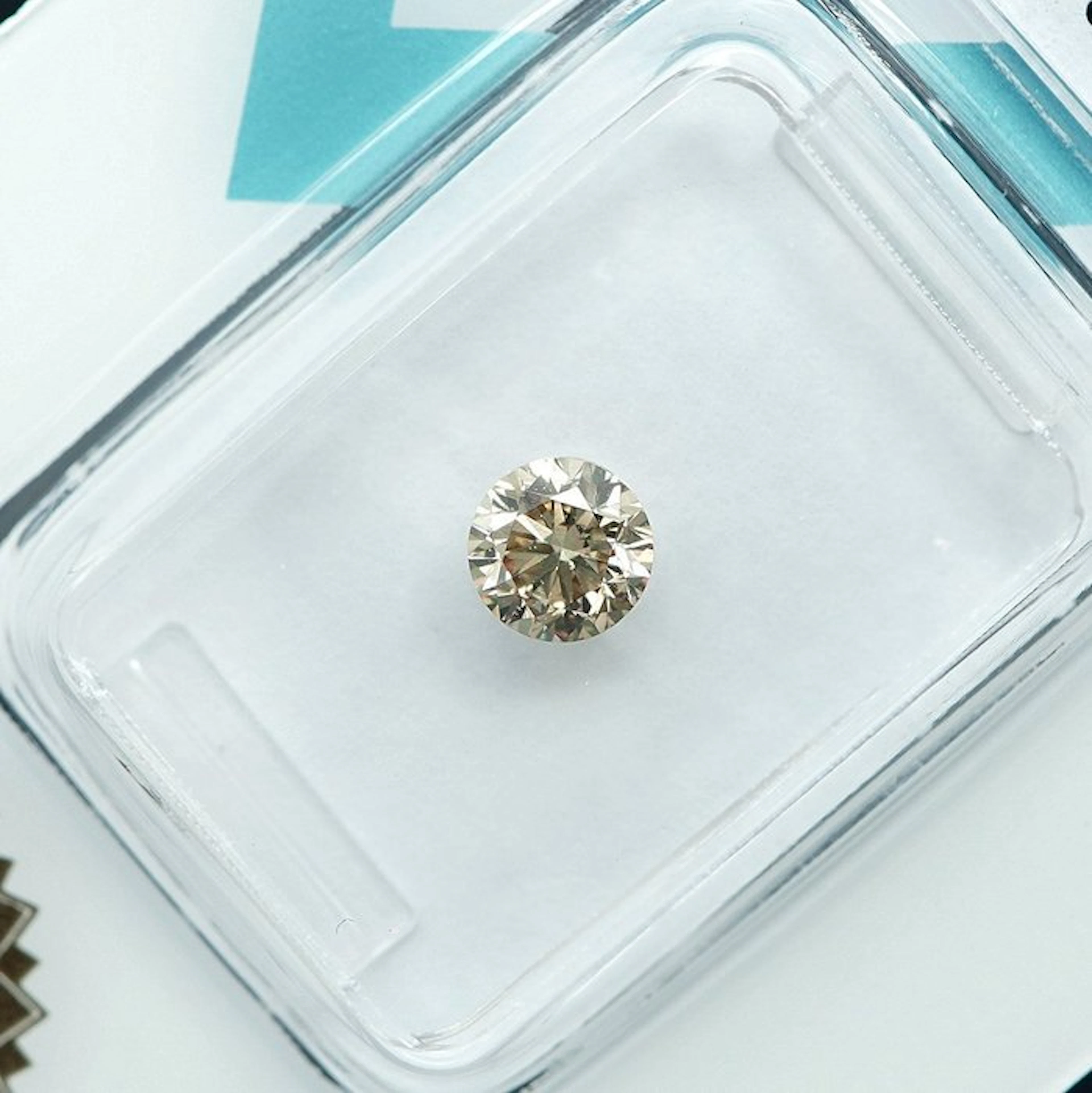 1 pcs Diamond (Natural coloured) - 0.52 ct - Round...