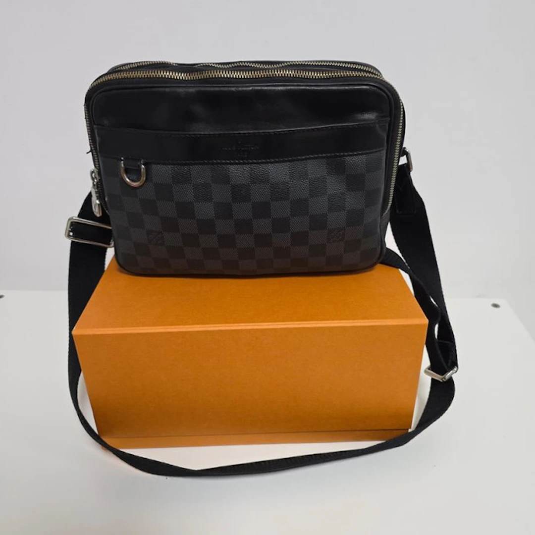 Louis Vuitton - District - Bag
