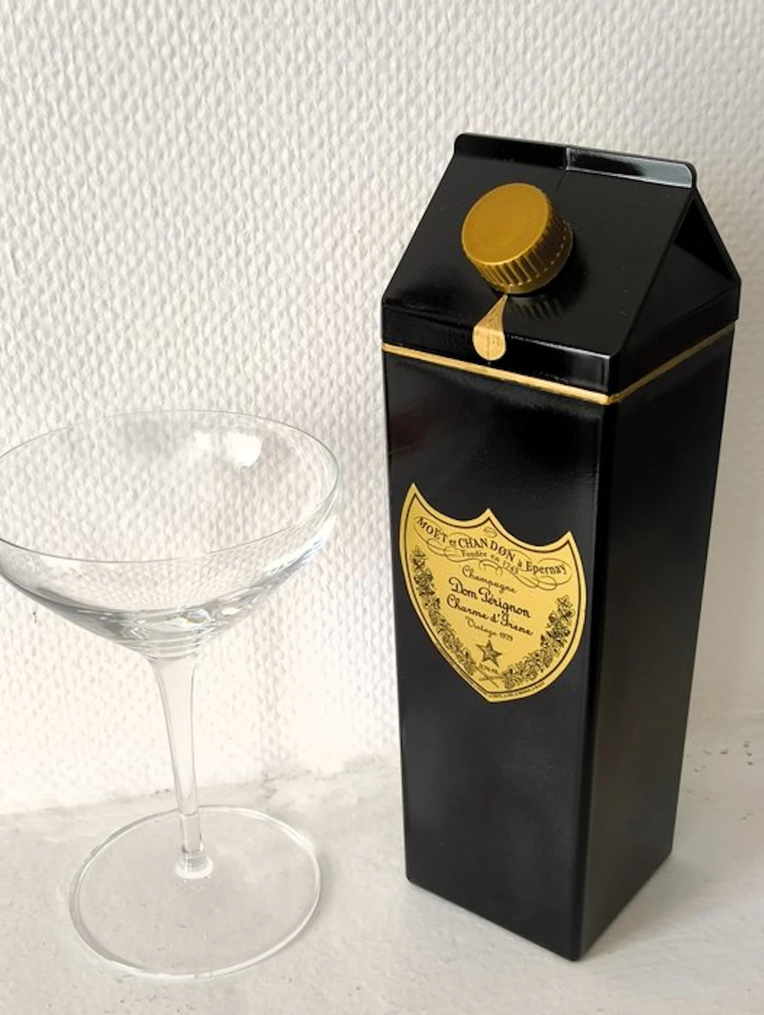 XTC Artist - Milk or Dom Perignon?