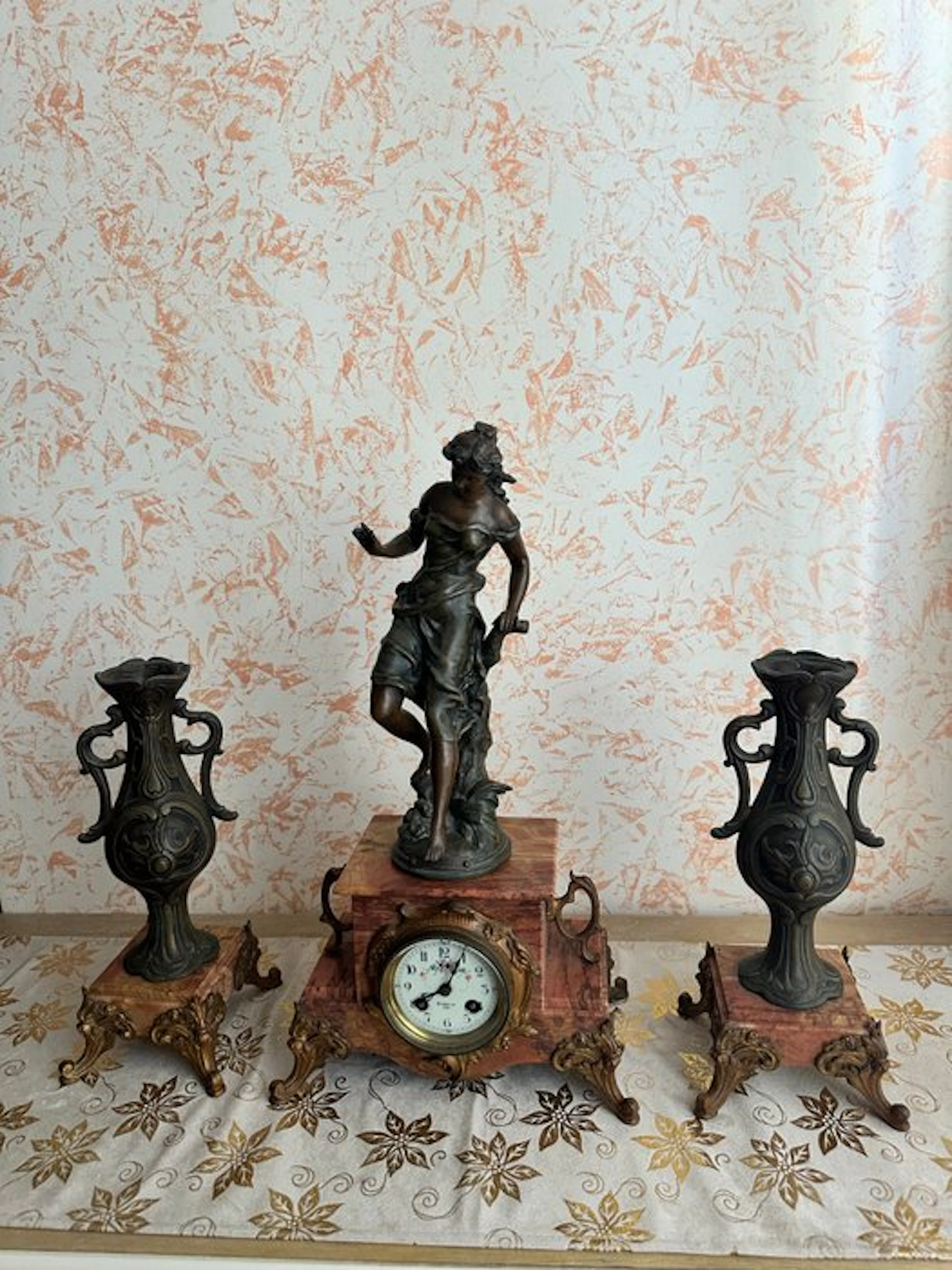 Clock and garniture set (3) - Marble, Brass - 1880-1920