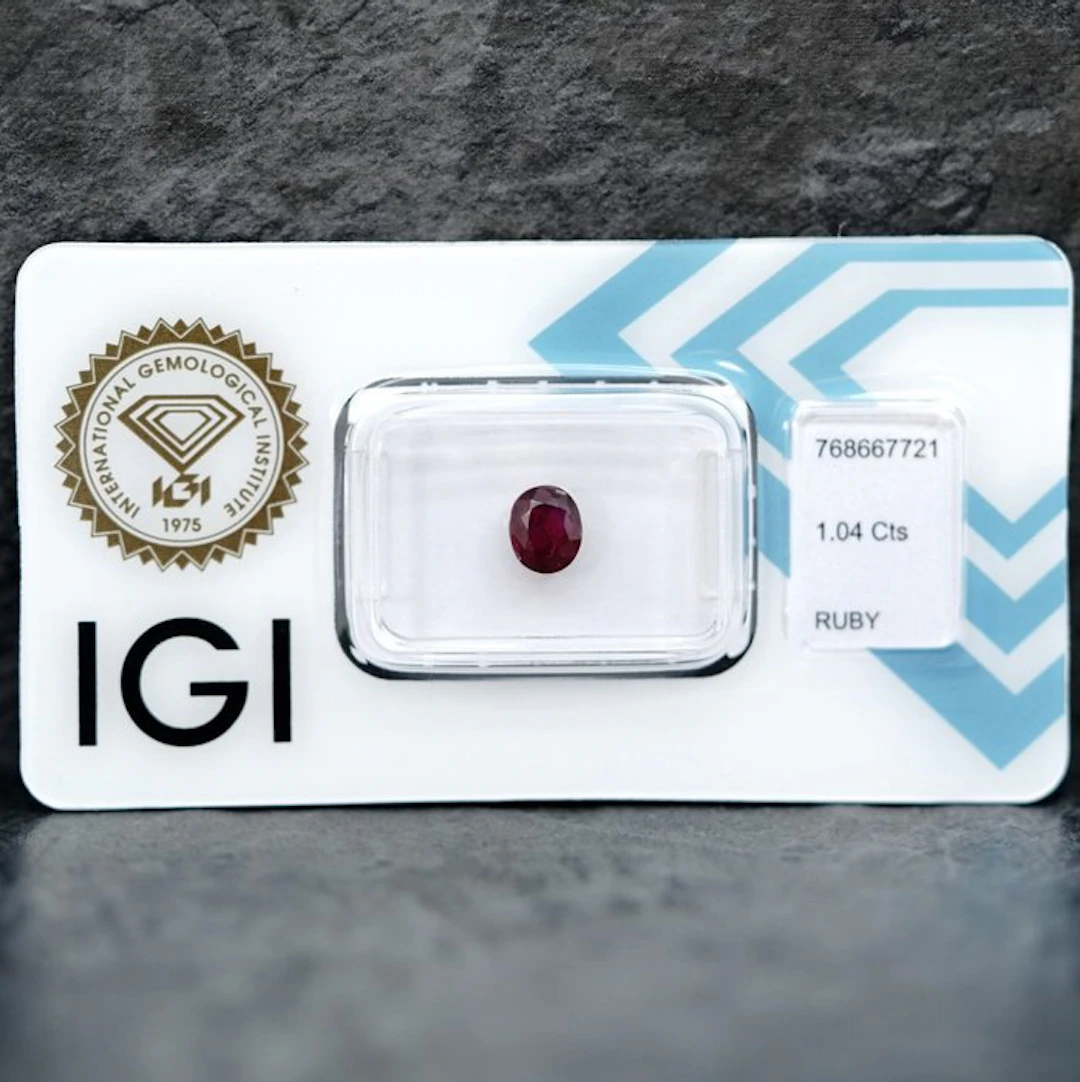 1 pcs Red Ruby - 1.04 ct - International Gemological Institute (IGI)