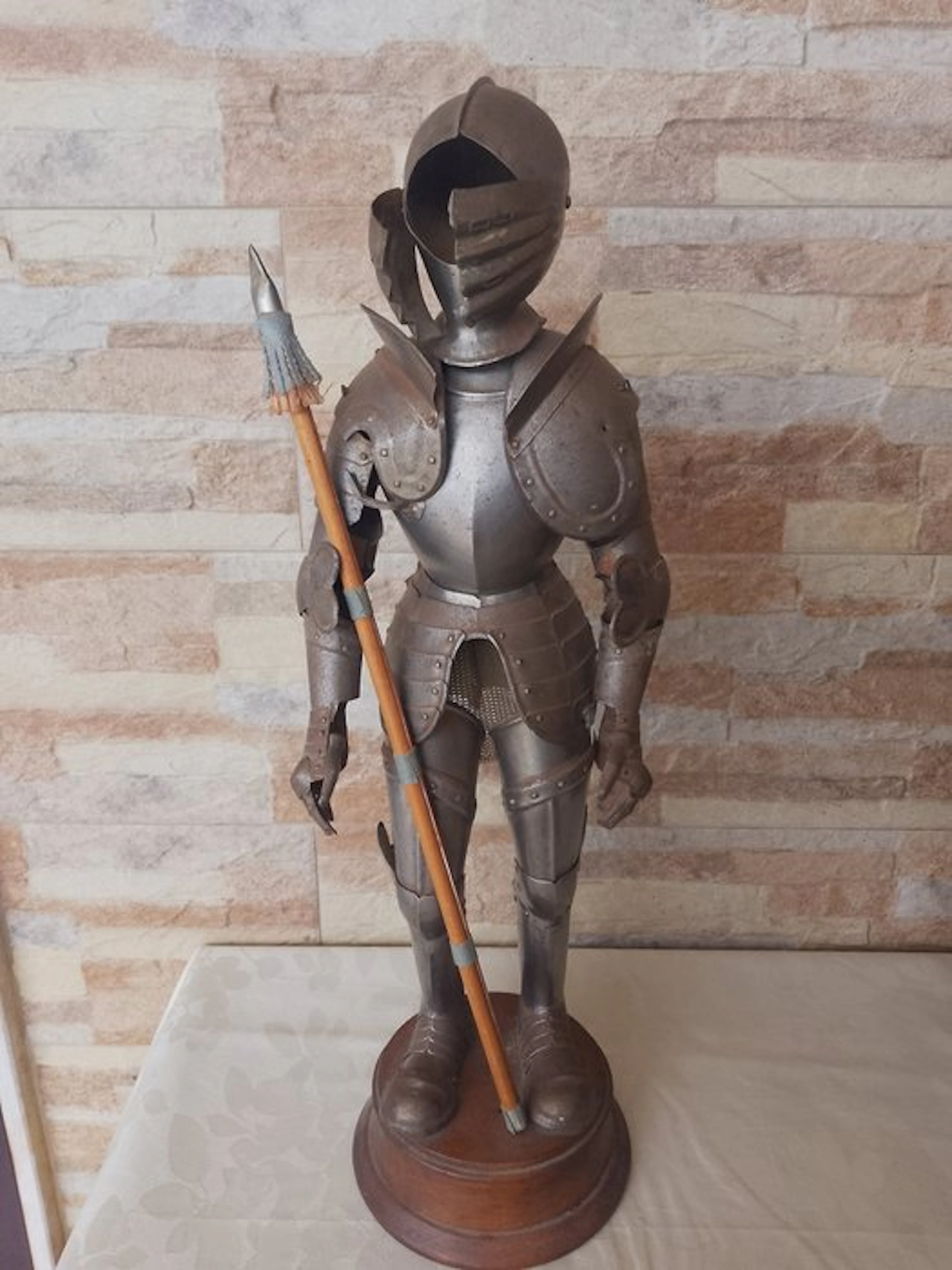 burnished metal Armour - 50 cm