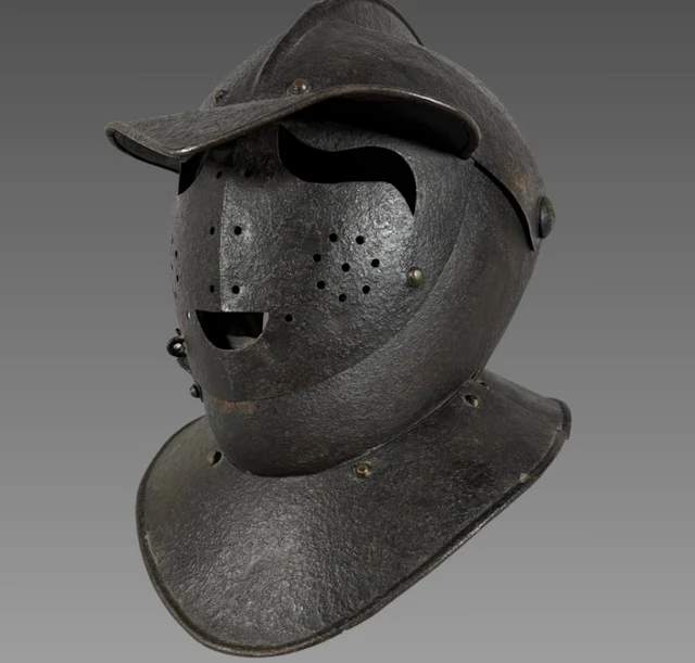 Wrought iron Armour - 43 cm