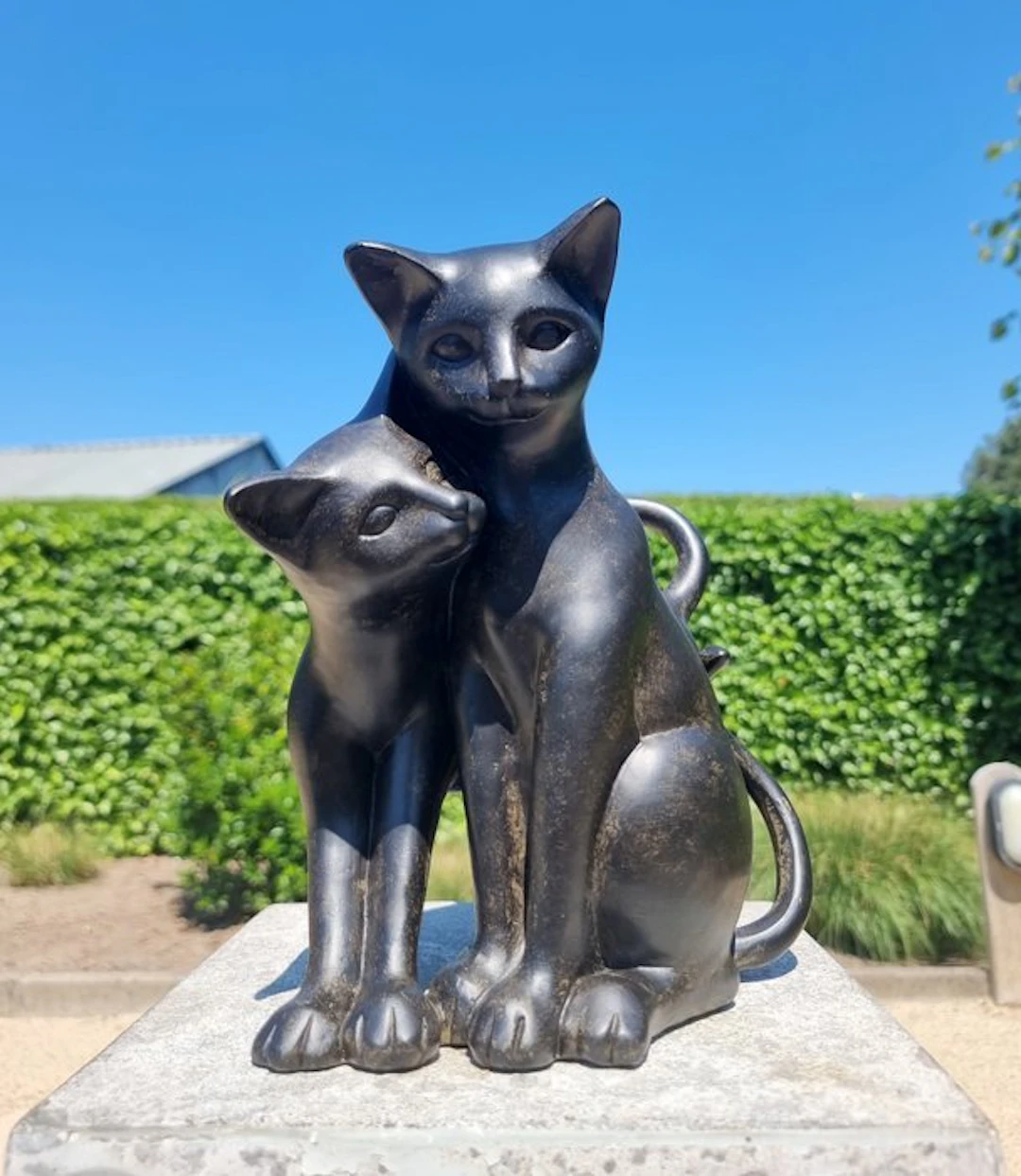 Figurine - Beeldje - Cuddling cats - Hars - Resin