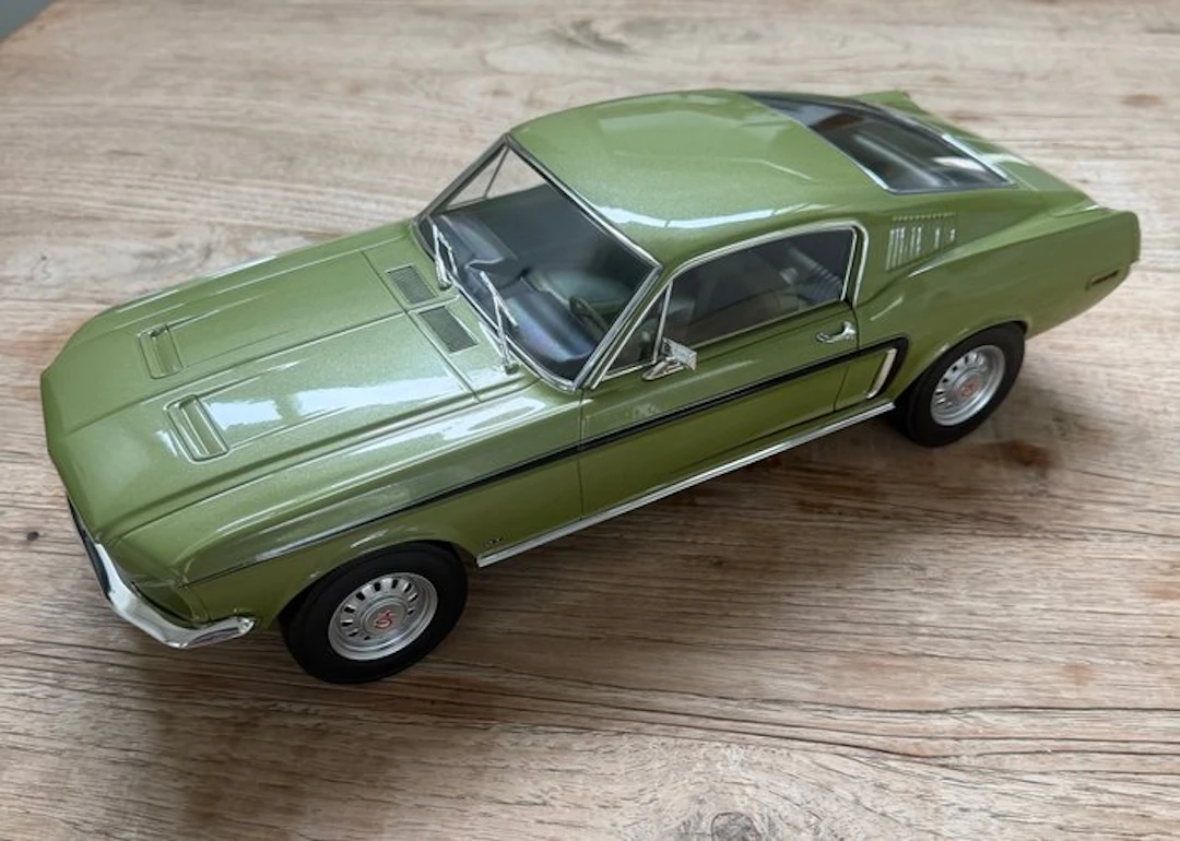 Norev 1:12 - Model car - Ford Mustang Fastback 1968