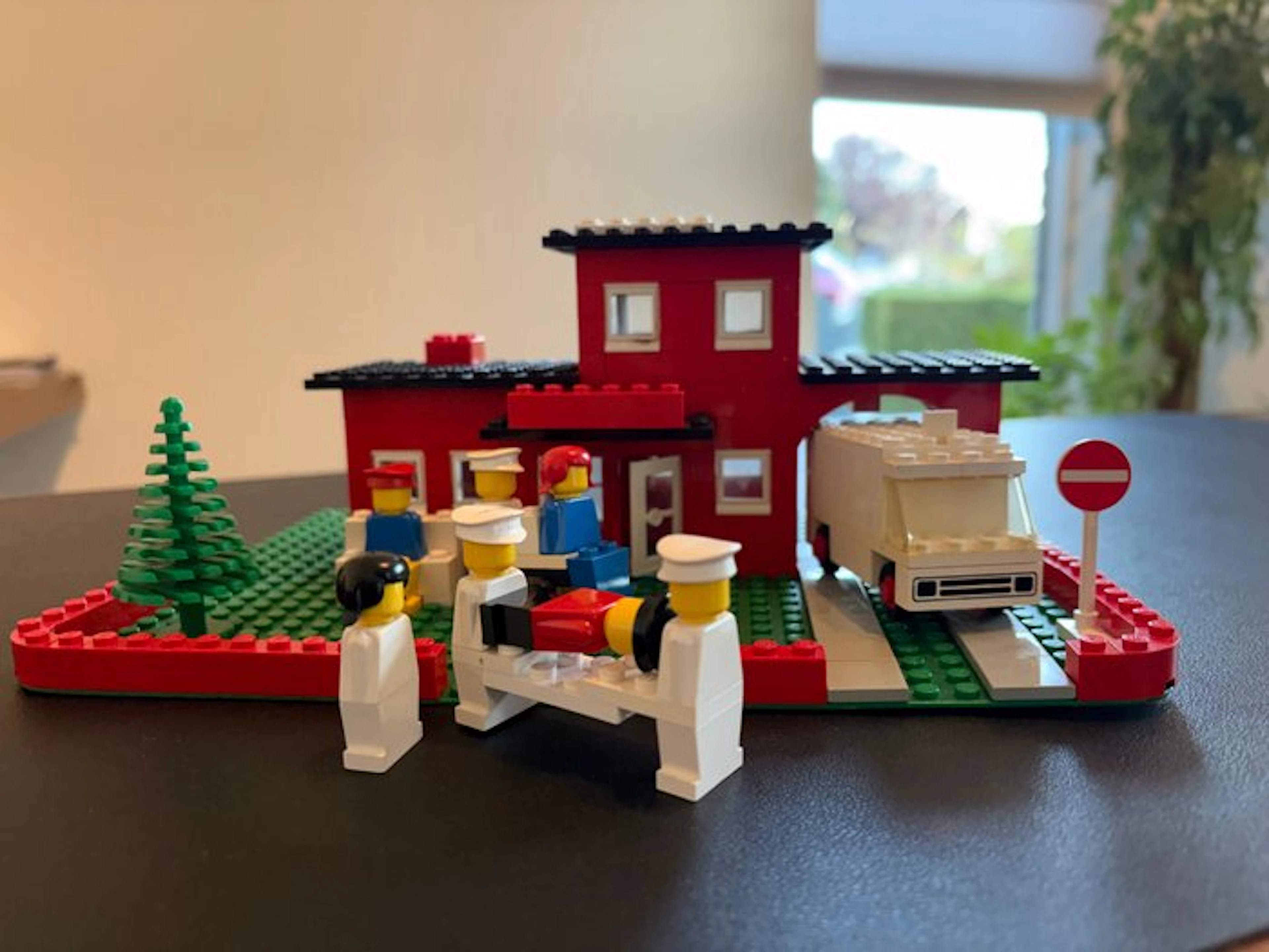 LEGO Set - 363 - City - Hospital