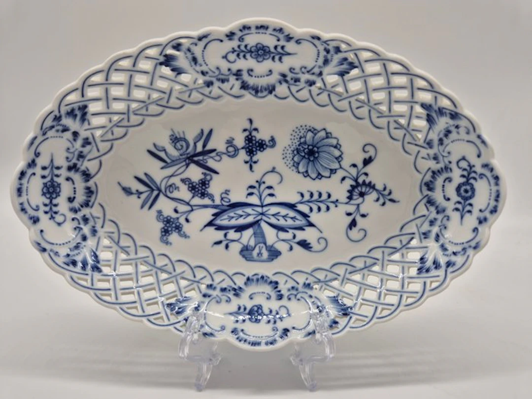 Meissen - Ovale Durchbruchschale Zwiebelmuster, 1. Wahl - Dish - Porcelain