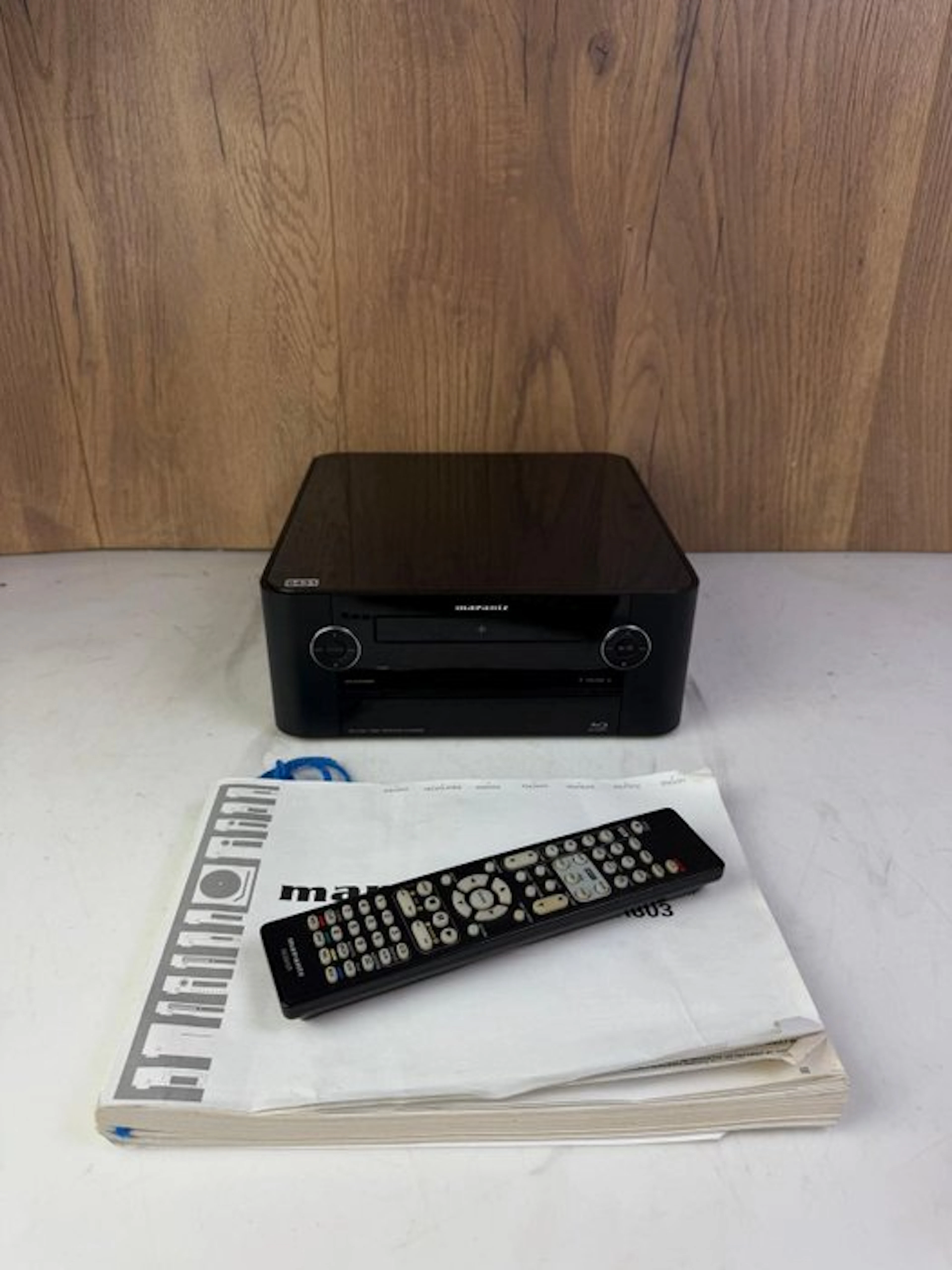 Marantz - M-ER803 - Blu-Ray Disc Player CD player