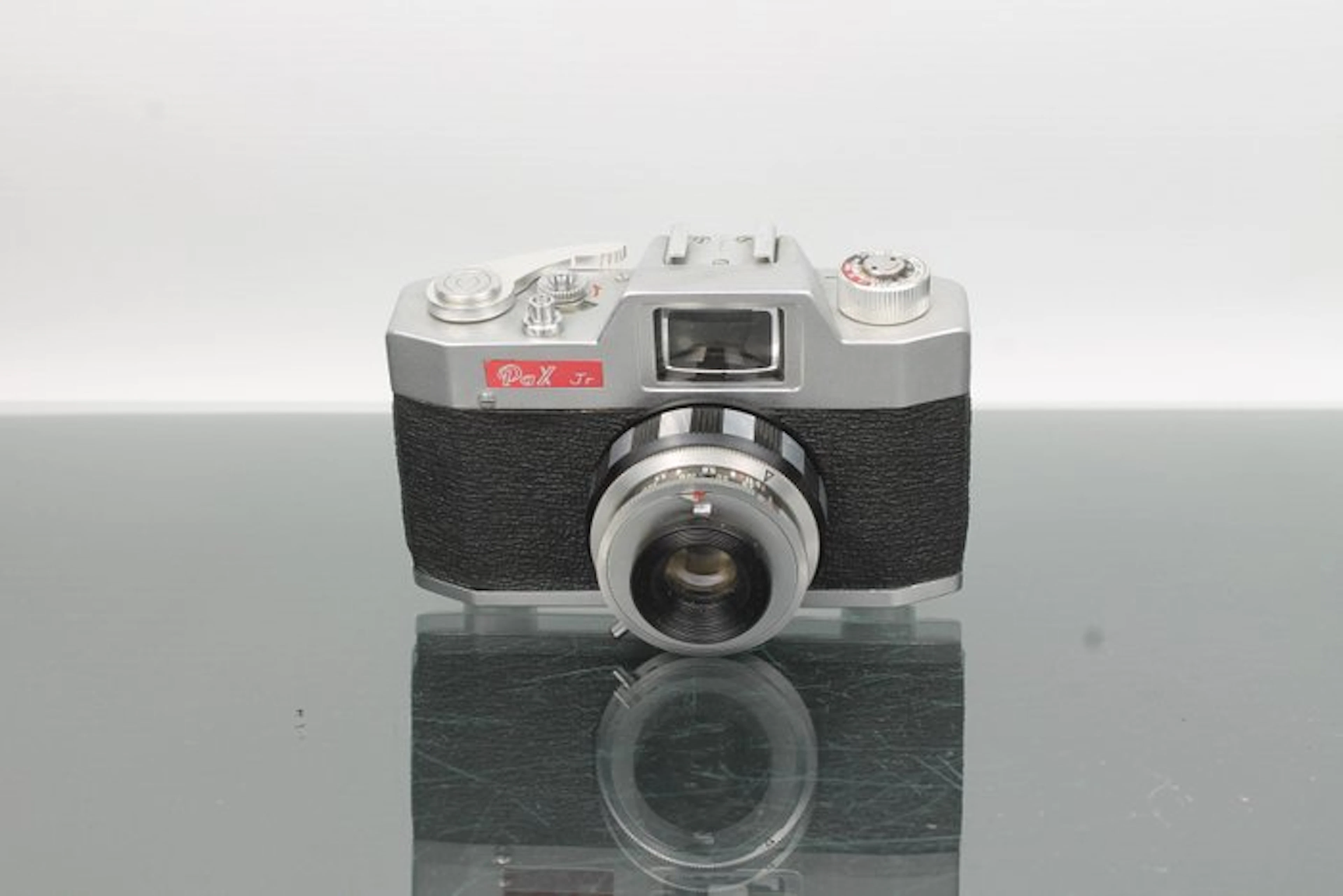 Pax Jr | Analogue camera