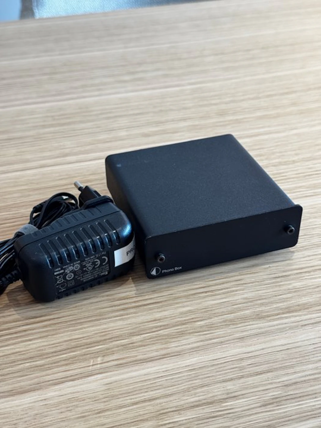 Pro-Ject - Phono Box / Compact MM Phono Solid state preamplifier